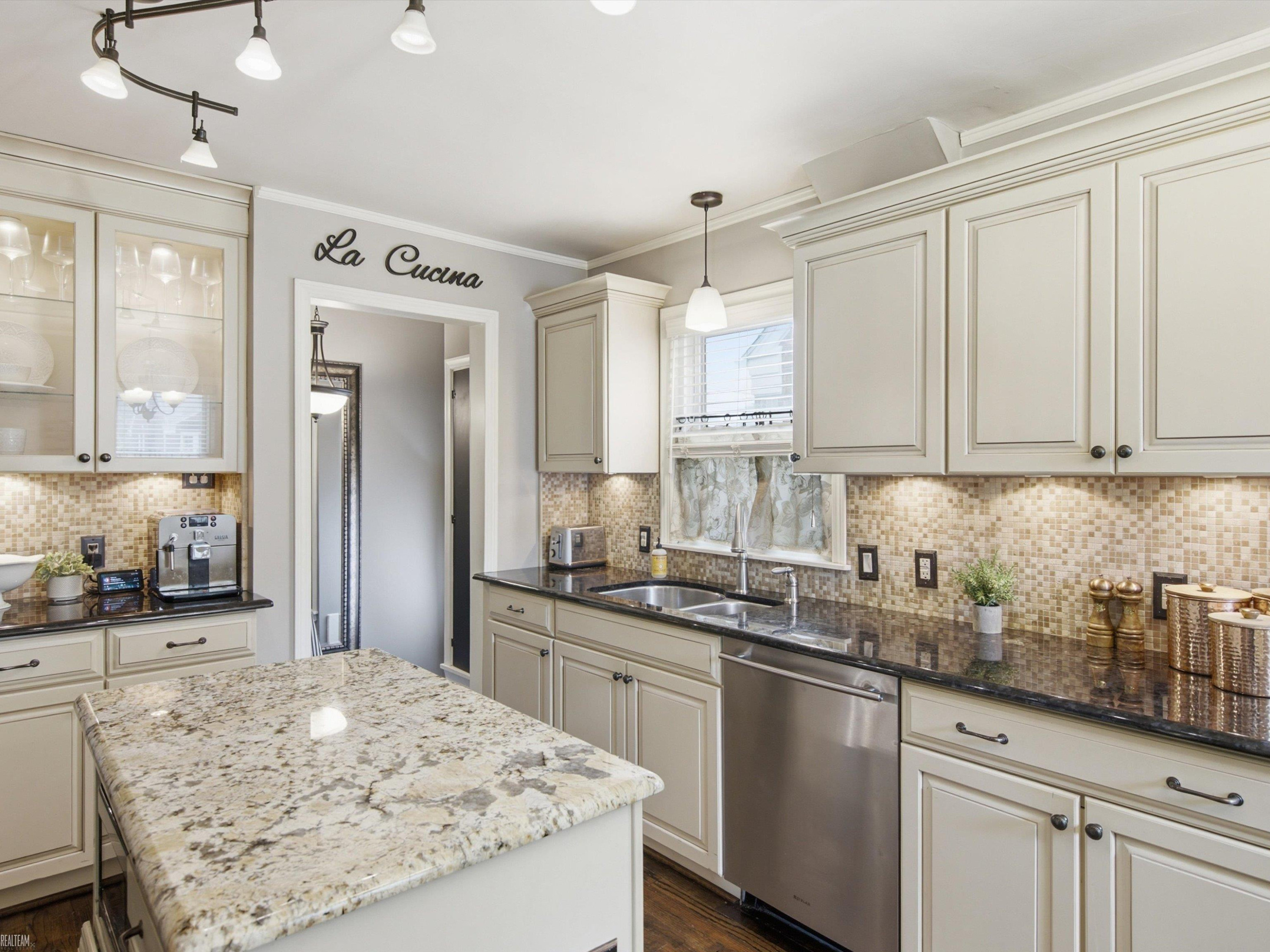 7829 Buckingham Avenue, Allen Park, MI 48101 — Photo 9