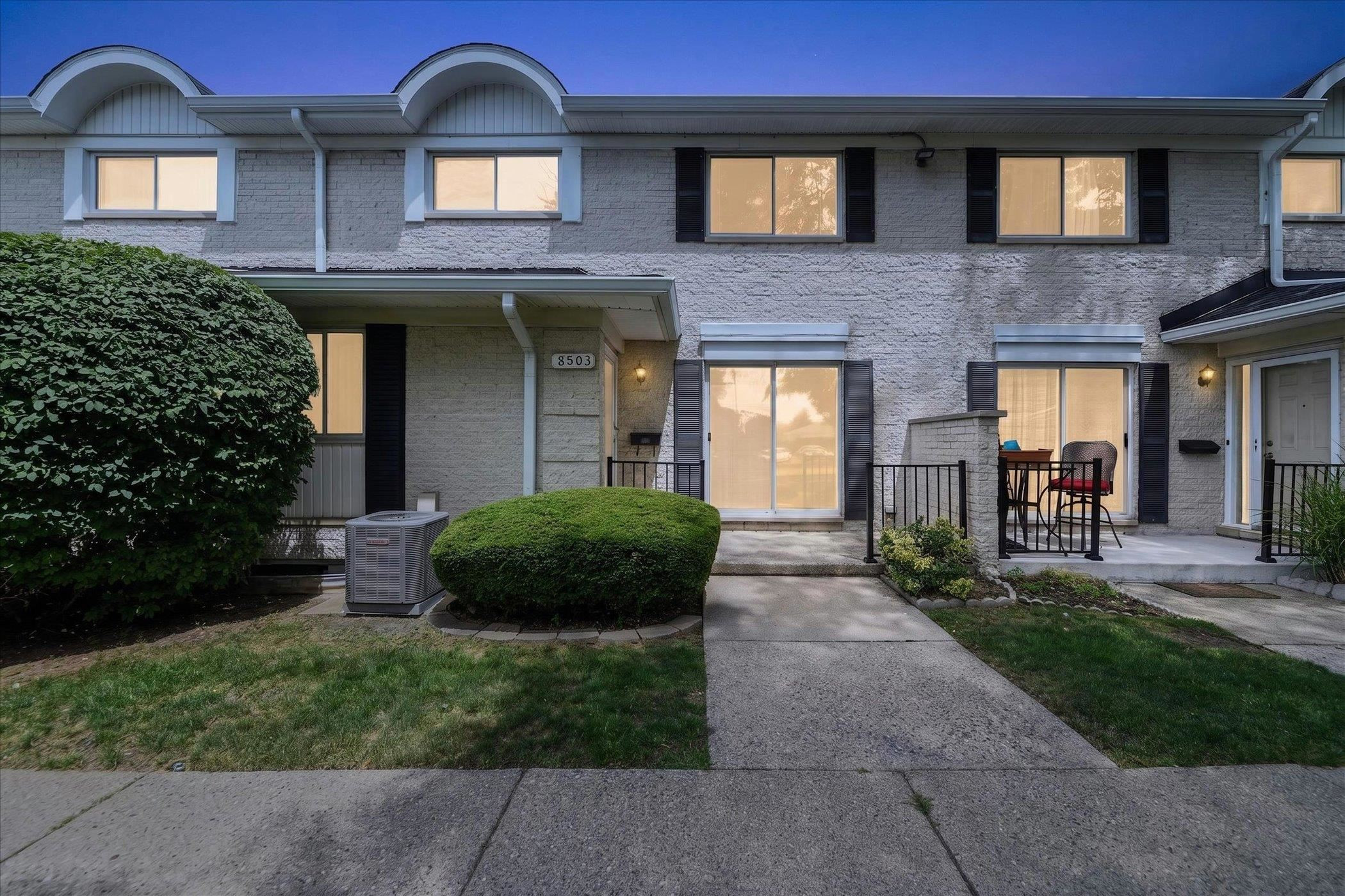 8503 Winchester Dr Drive, Sterling Heights, MI 48313 — front exterior