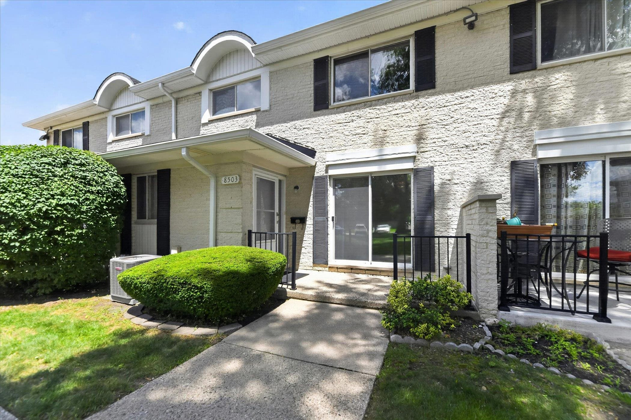 8503 Winchester Dr Drive, Sterling Heights, MI 48313 — Photo 7
