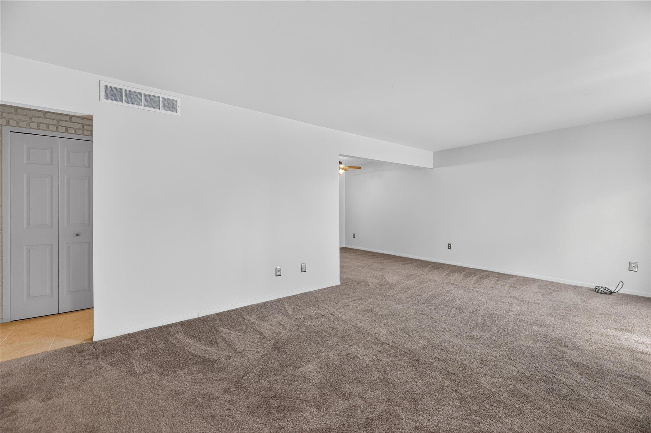 8503 Winchester Dr Drive, Sterling Heights, MI 48313 — Photo 11