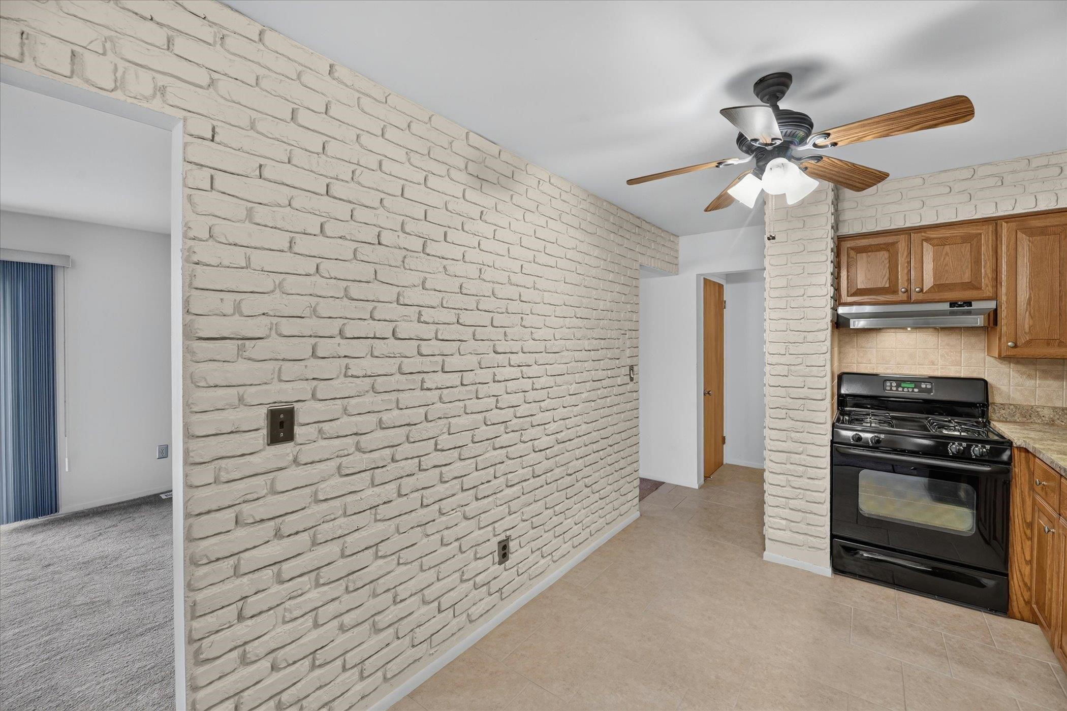 8503 Winchester Dr Drive, Sterling Heights, MI 48313 — Photo 18