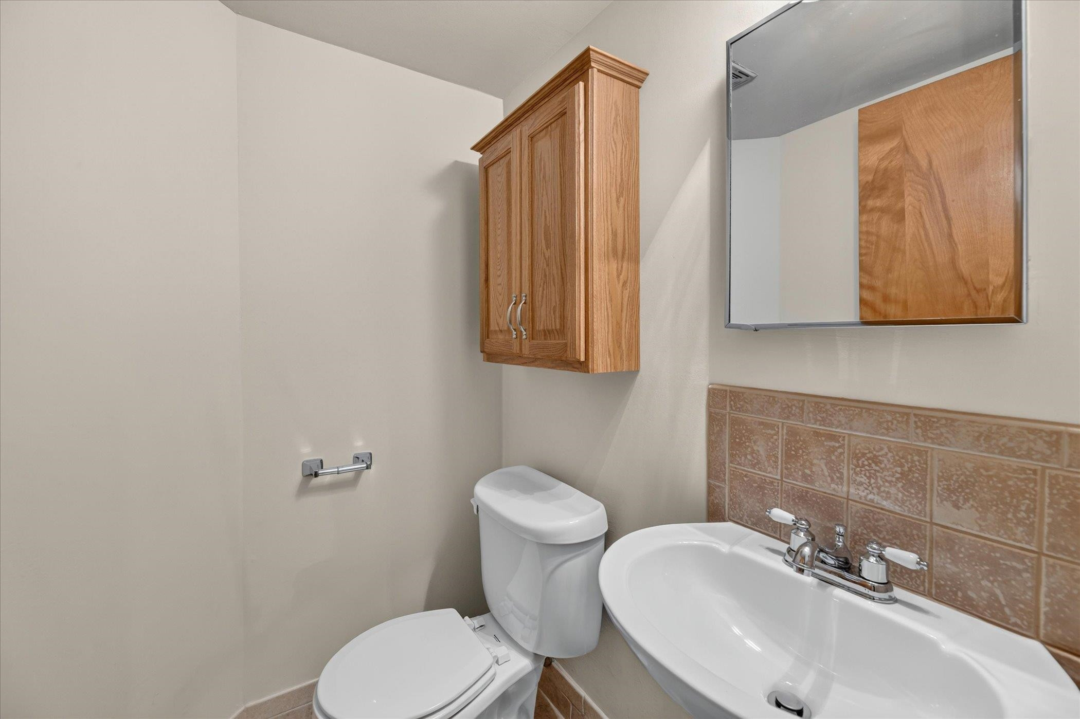 8503 Winchester Dr Drive, Sterling Heights, MI 48313 — Photo 20