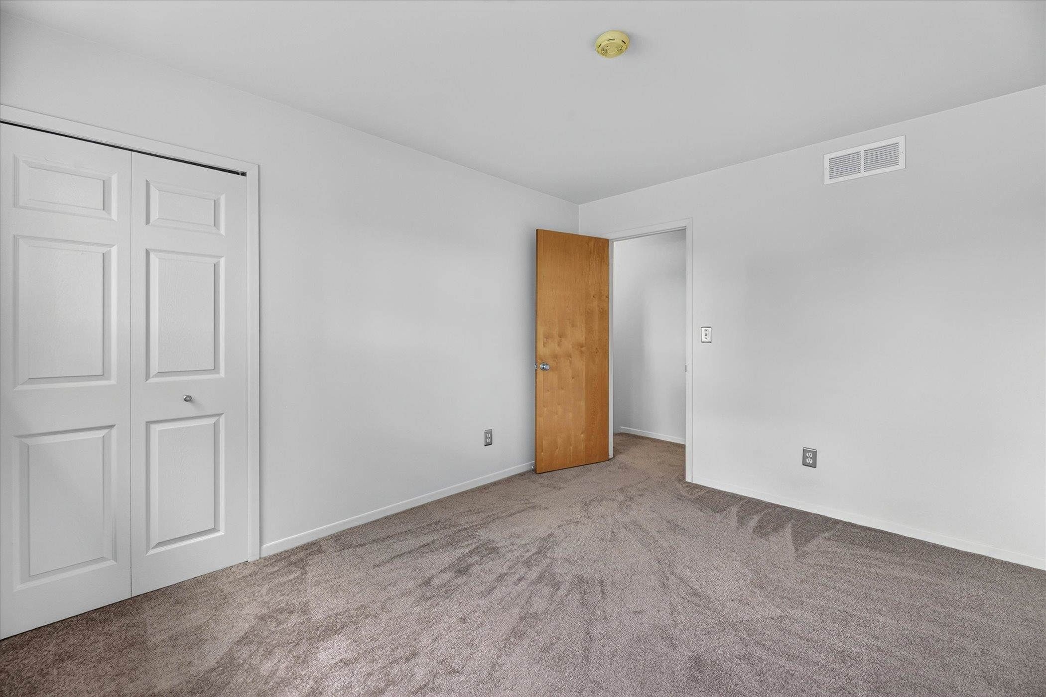 8503 Winchester Dr Drive, Sterling Heights, MI 48313 — Photo 23