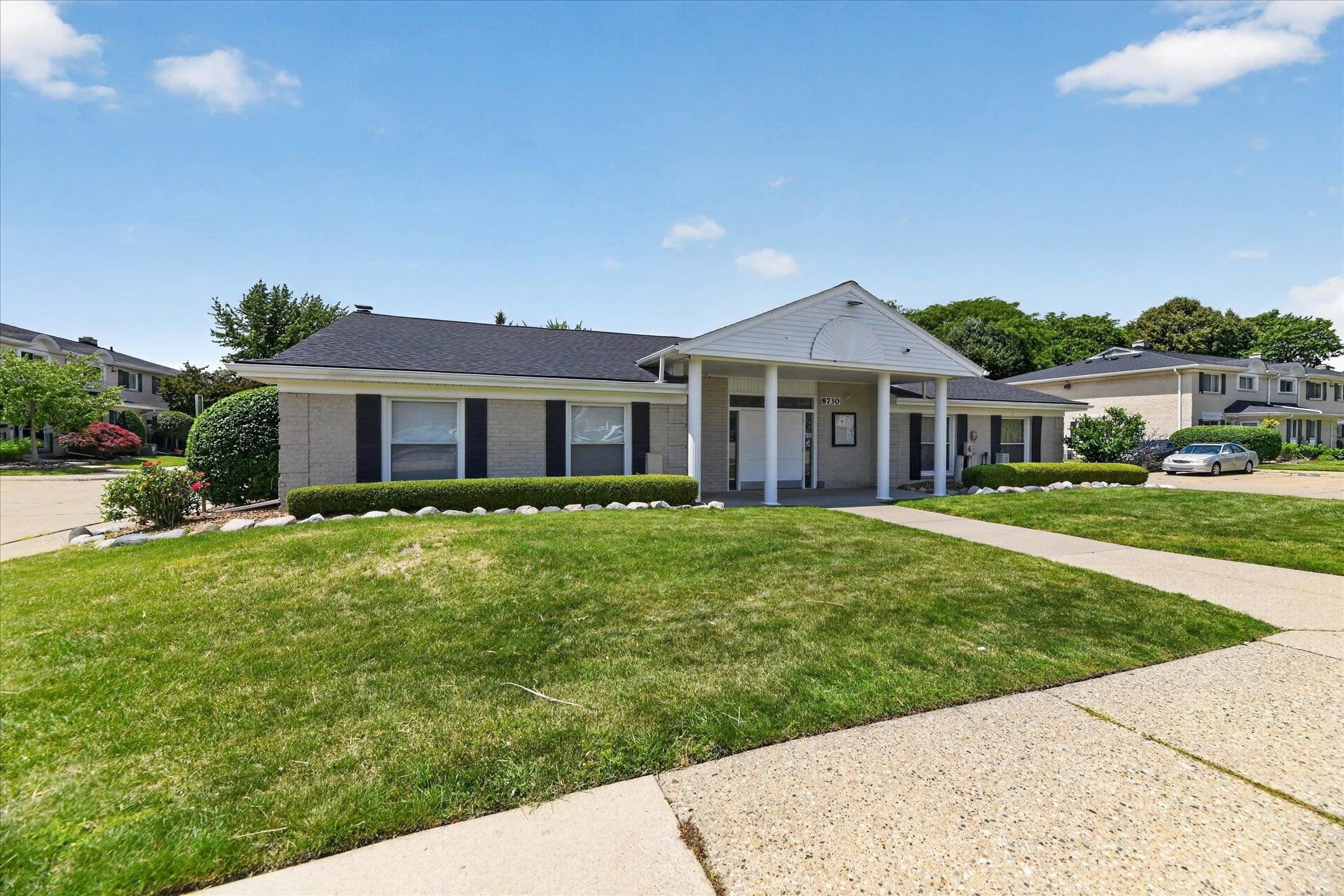 8503 Winchester Dr Drive, Sterling Heights, MI 48313 — Photo 34