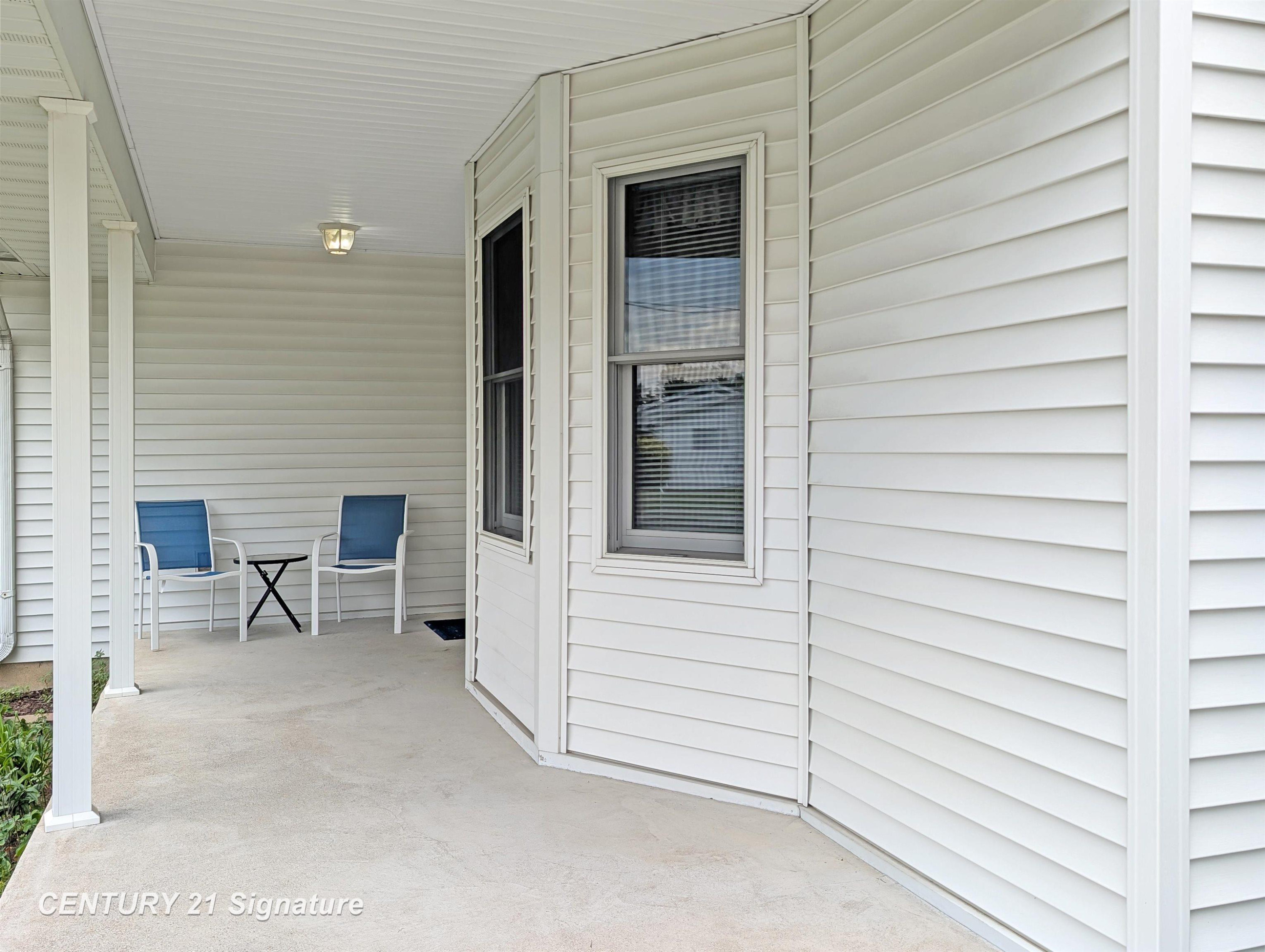 4870 CORALBERRY Road, Saginaw, MI 48604 — Photo 2