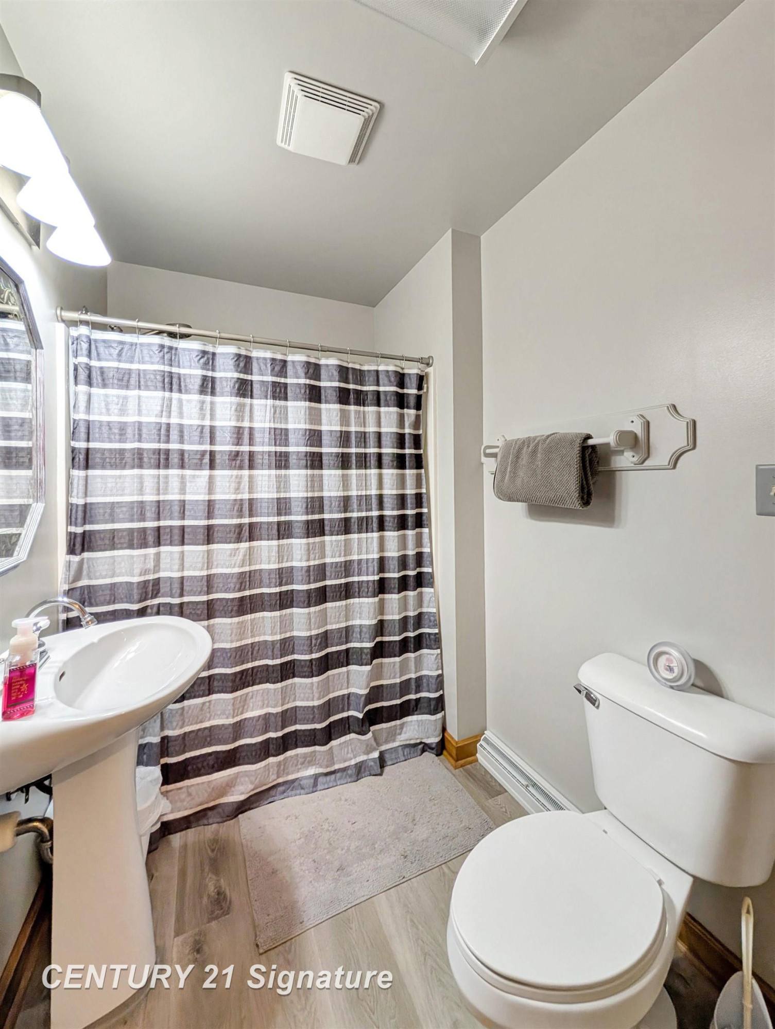 4870 CORALBERRY Road, Saginaw, MI 48604 — Photo 20