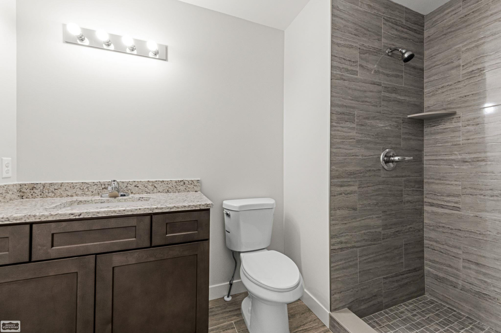 53253 Sams Lane, MI 48047 — Photo 21