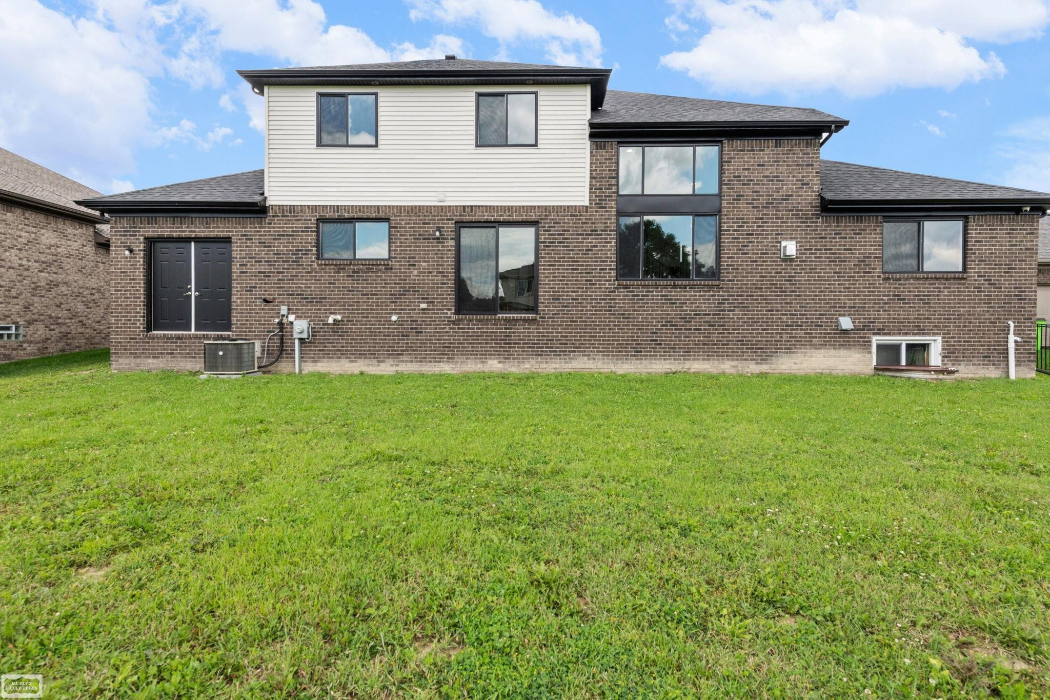 53253 Sams Lane, MI 48047 — Photo 57