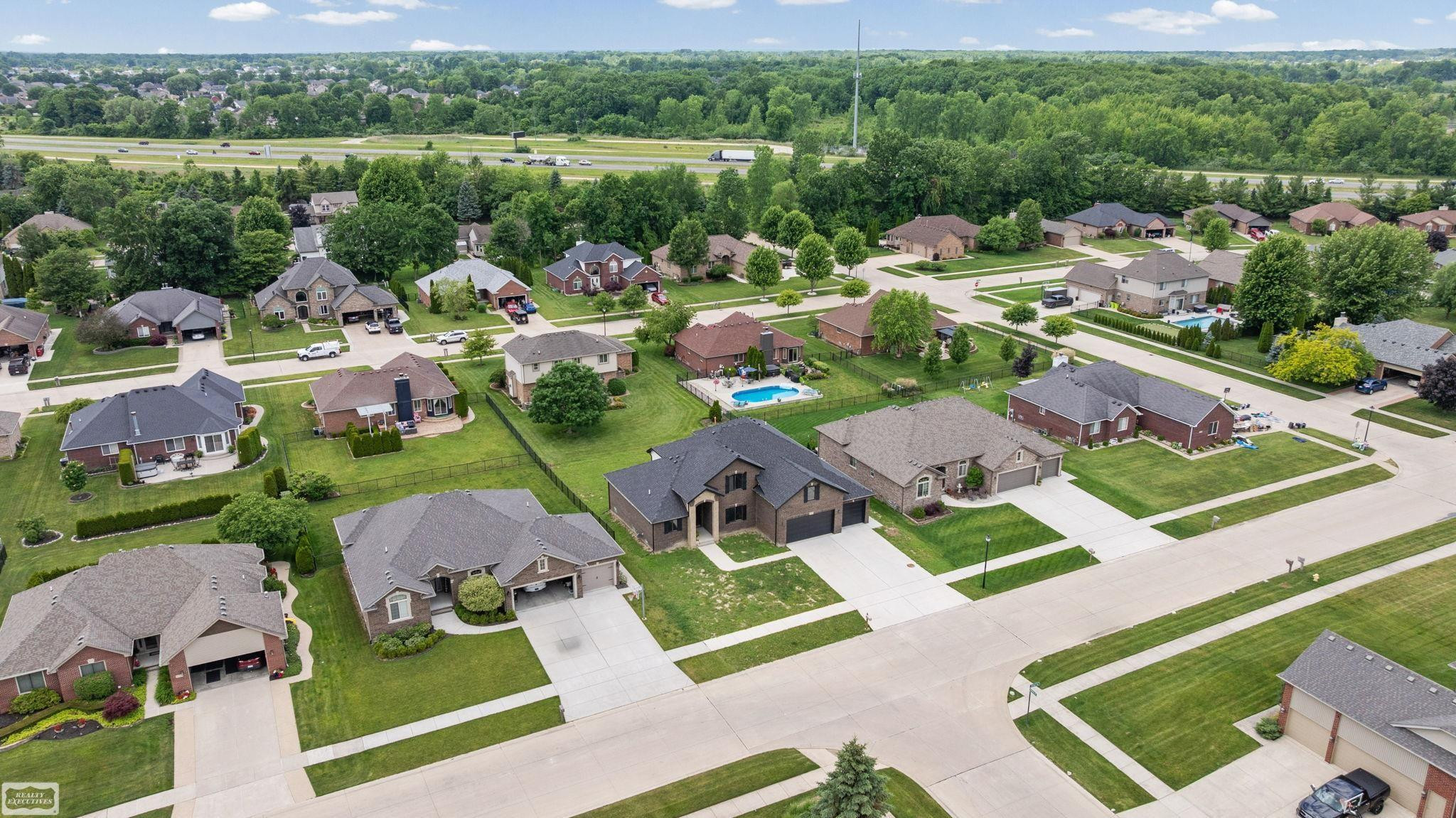 53253 Sams Lane, MI 48047 — Photo 60