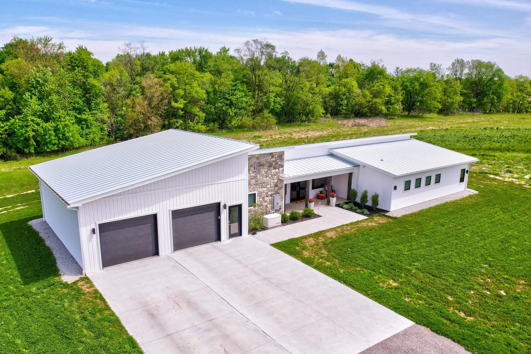 5595 Riverview Drive, Bridgeport, MI 48722 — Photo 55