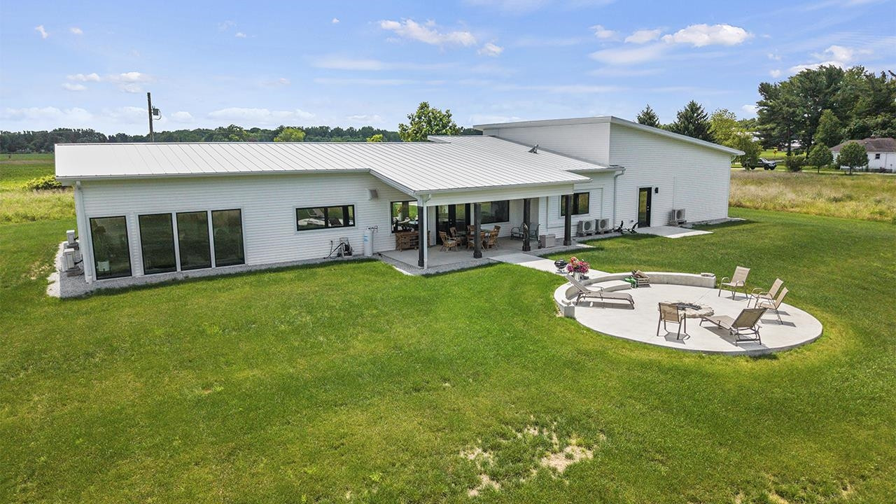 5595 Riverview Drive, Bridgeport, MI 48722 — Photo 63