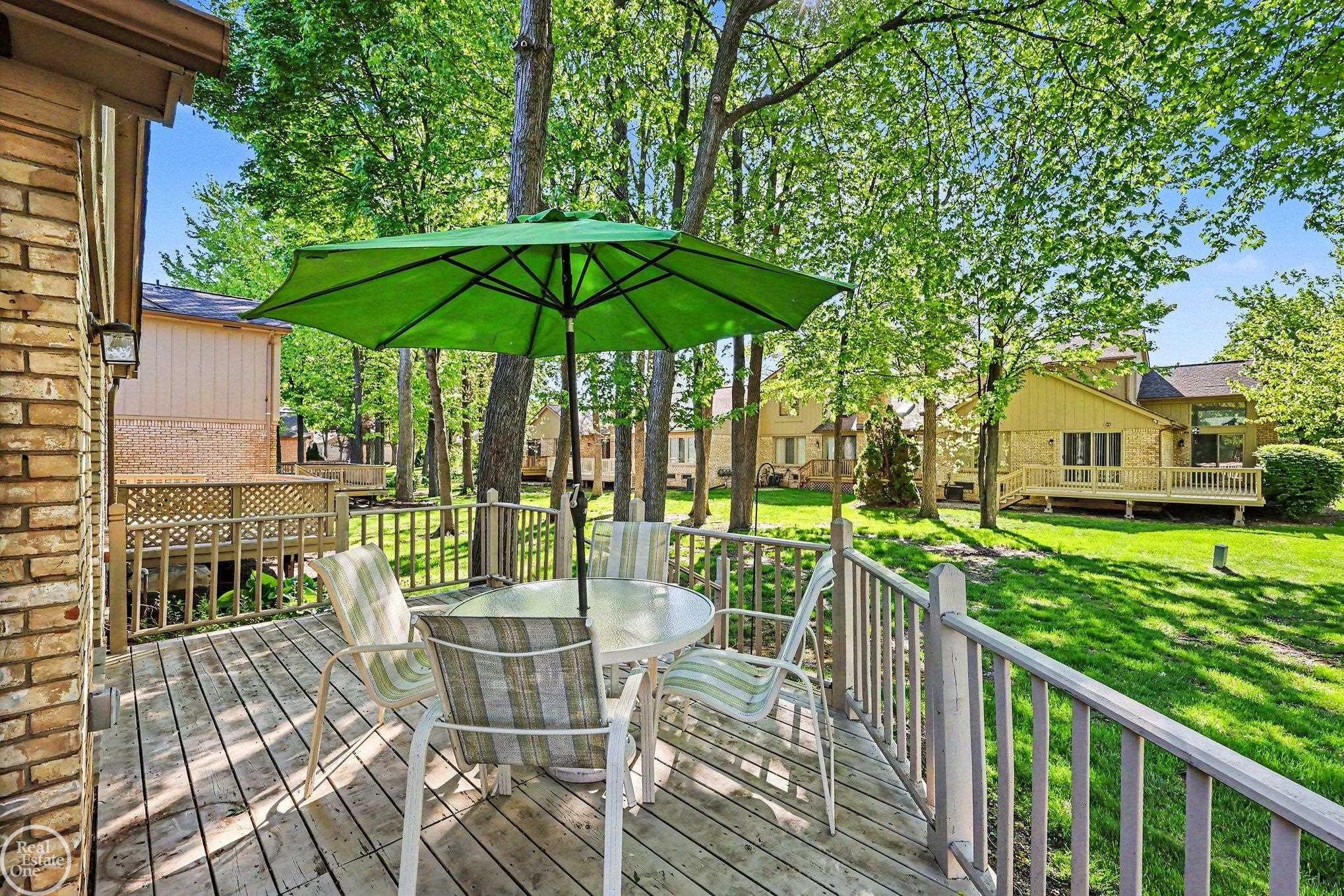 43052 W Kirkwood Drive, Clinton Twp, MI 48038 — Photo 30