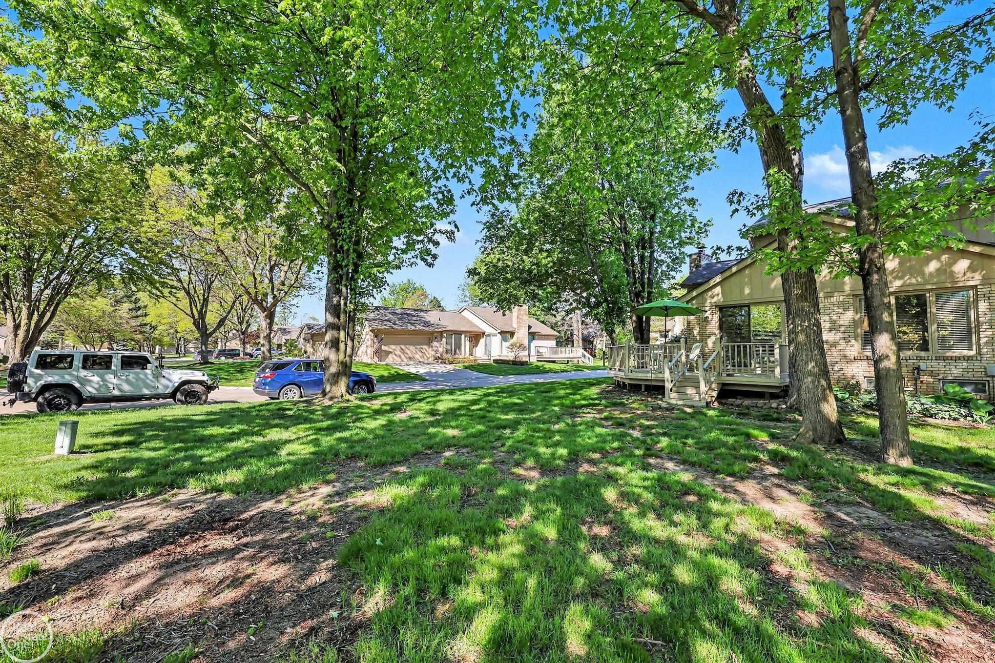 43052 W Kirkwood Drive, Clinton Twp, MI 48038 — Photo 32