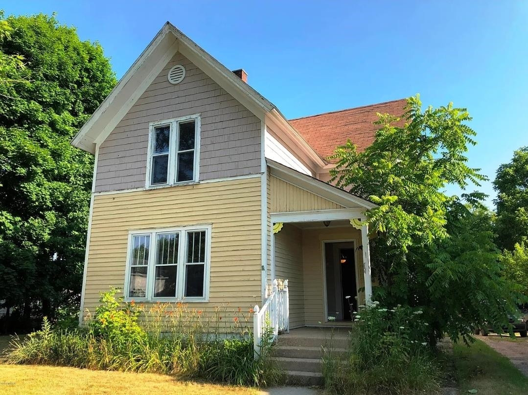 216 W Franklin Avenue, Reed City, MI 49677 — Photo 2