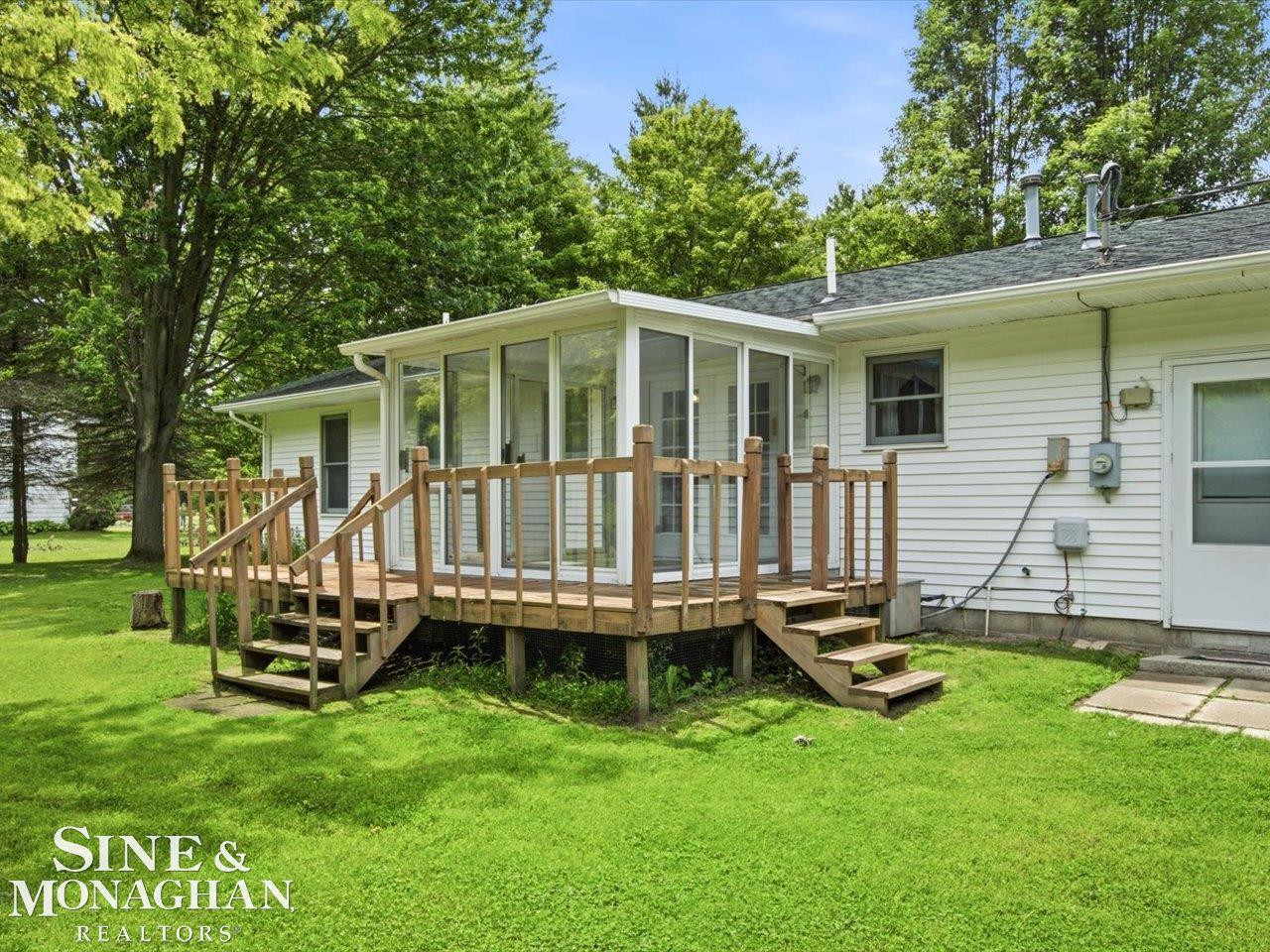 9211 Folkert Road, Algonac, MI 48001 — Photo 37