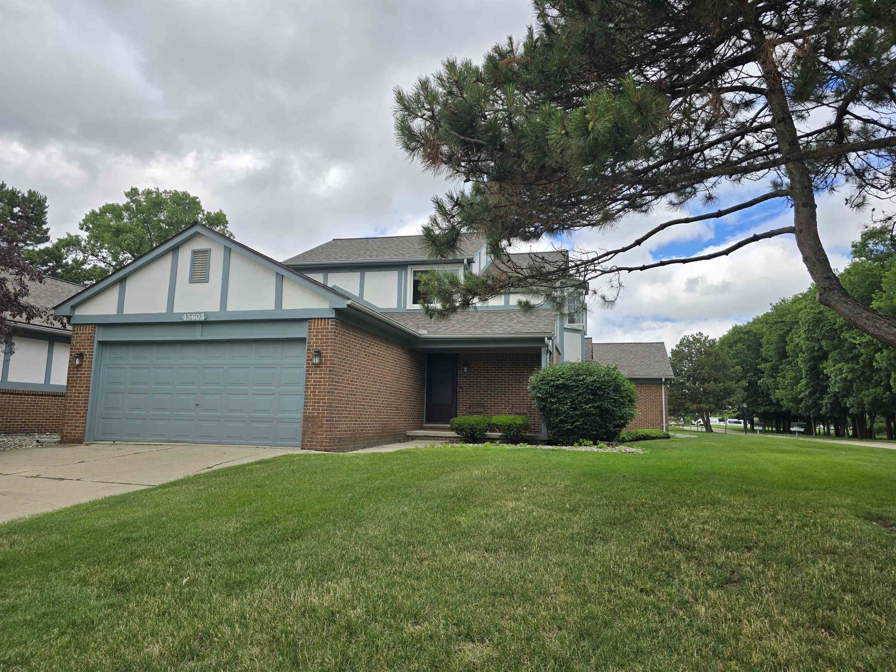 45603 Bristol Bay Drive, Macomb, MI 48044 — Photo 2