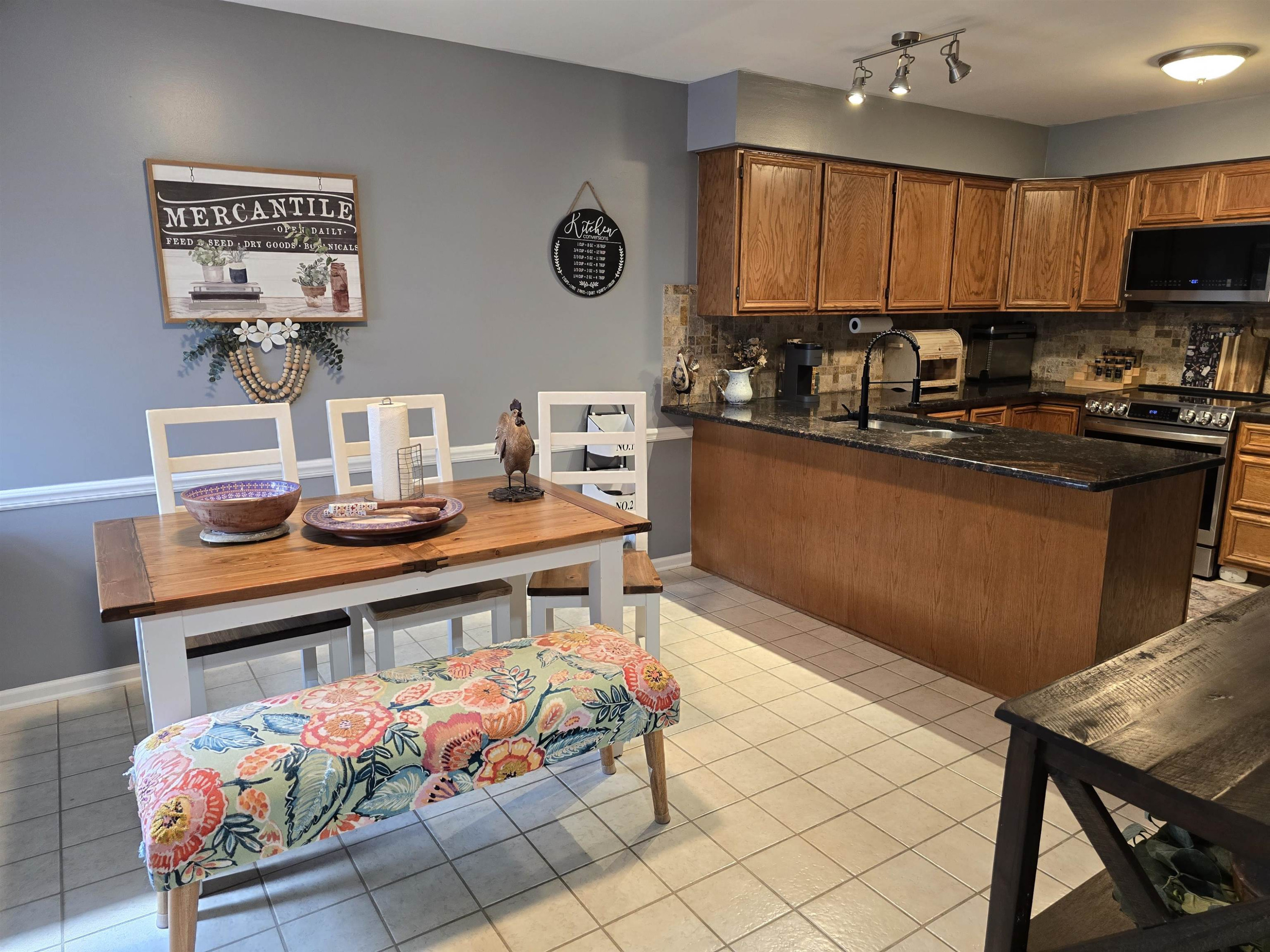 45603 Bristol Bay Drive, Macomb, MI 48044 — Photo 7