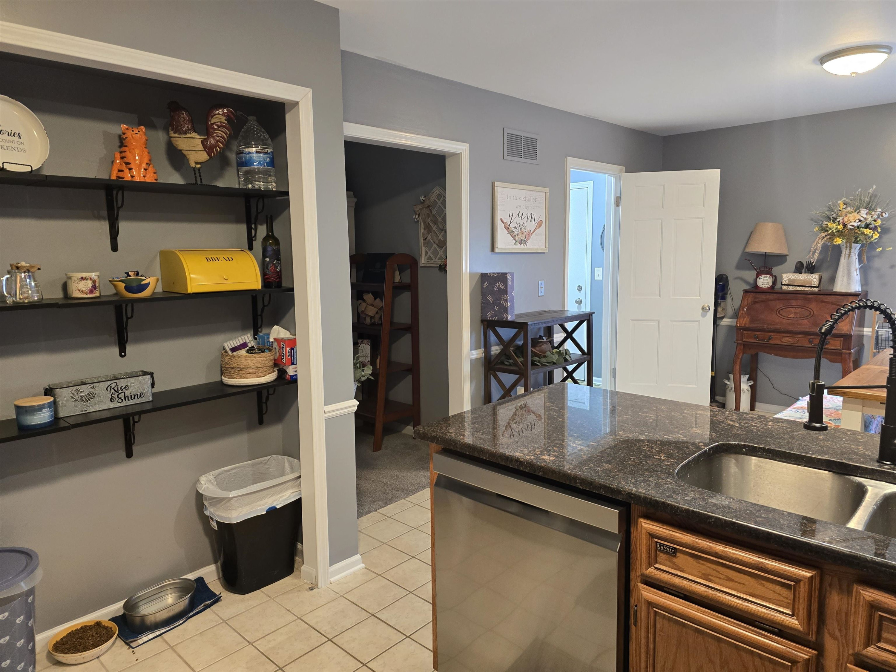 45603 Bristol Bay Drive, Macomb, MI 48044 — Photo 11