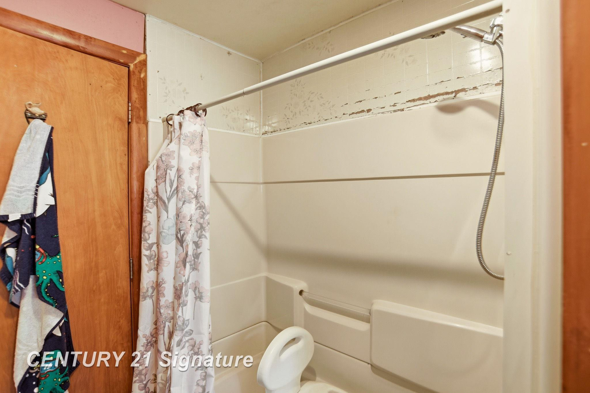 12097 Swan Creek Road, Saginaw, MI 48609 — Photo 19