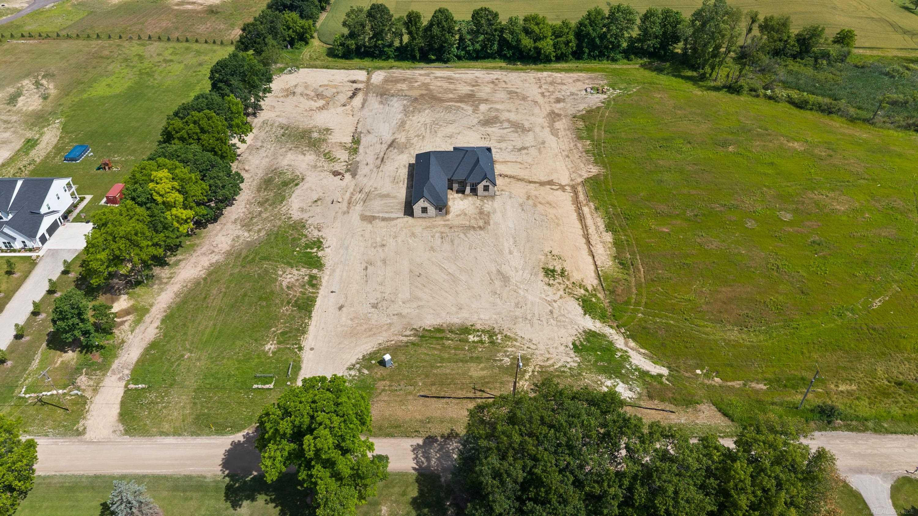 4025 Taft Road, MI 48065 — Photo 22