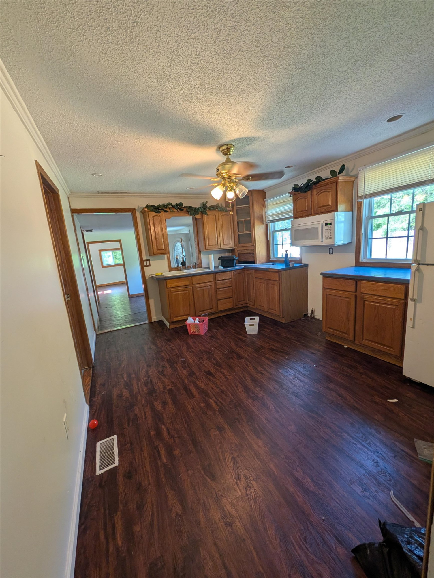 2286 California Avenue, Saginaw, MI 48601 — Photo 7