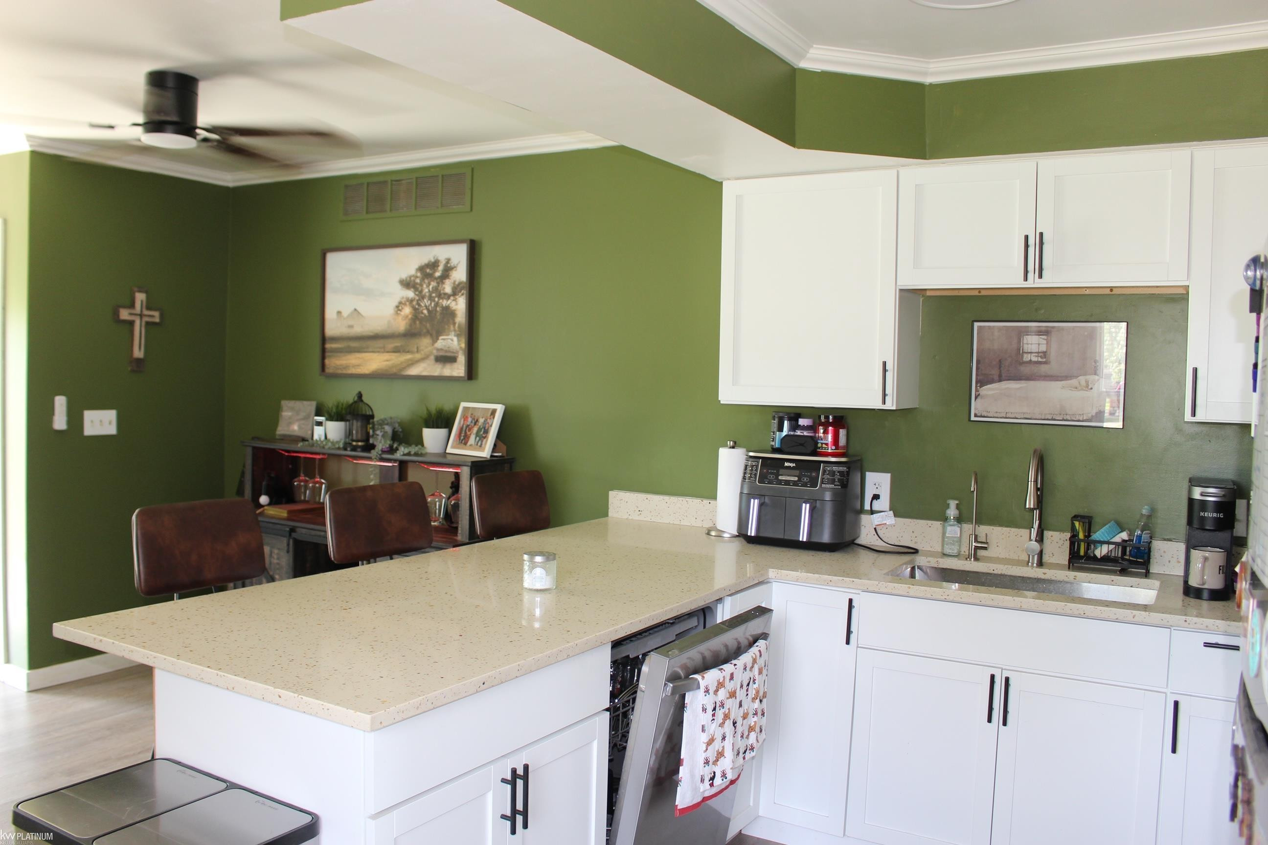 7938 River Road, MI — Photo 5