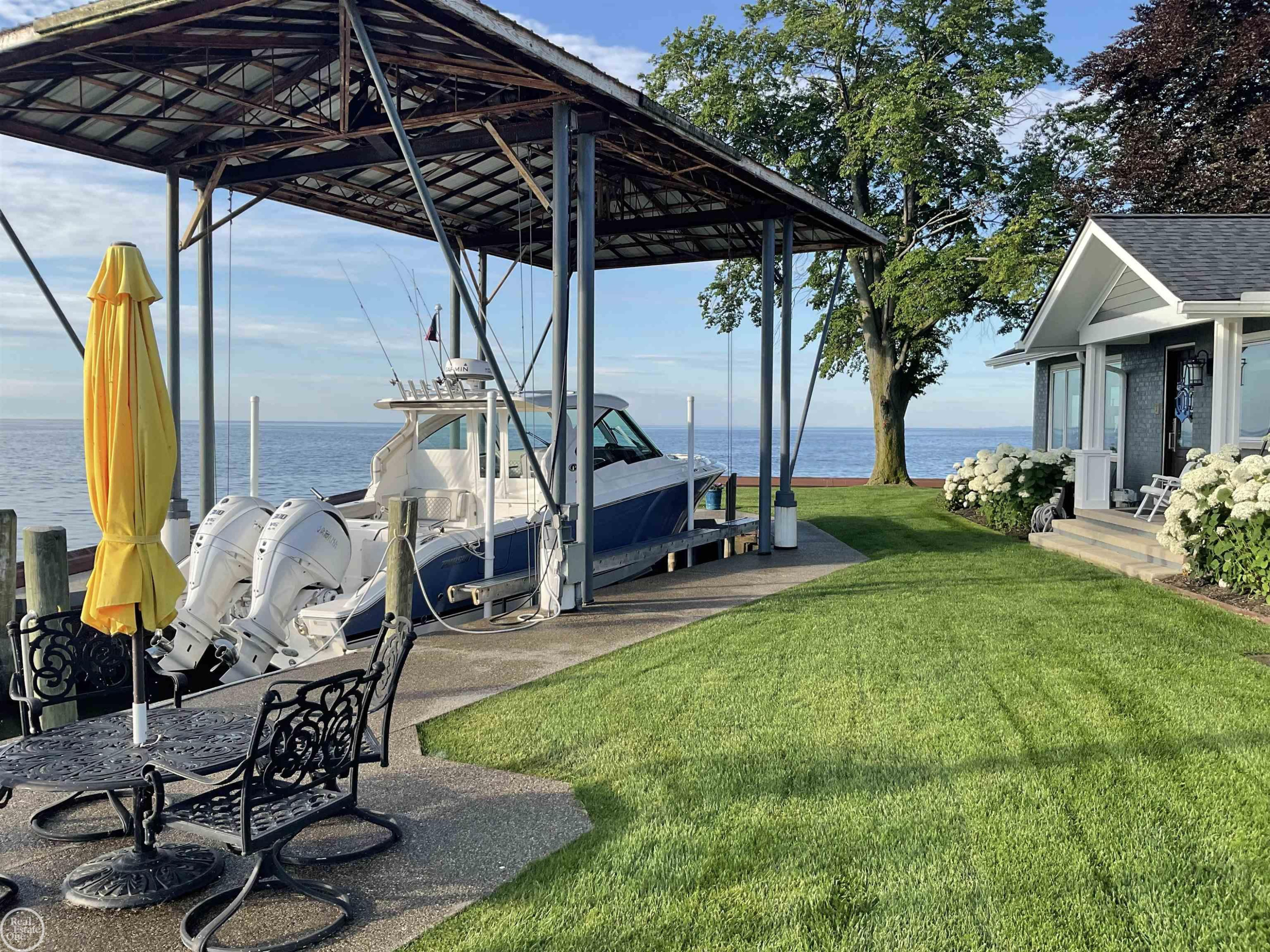 29303 S Seaway Court, MI — Photo 14
