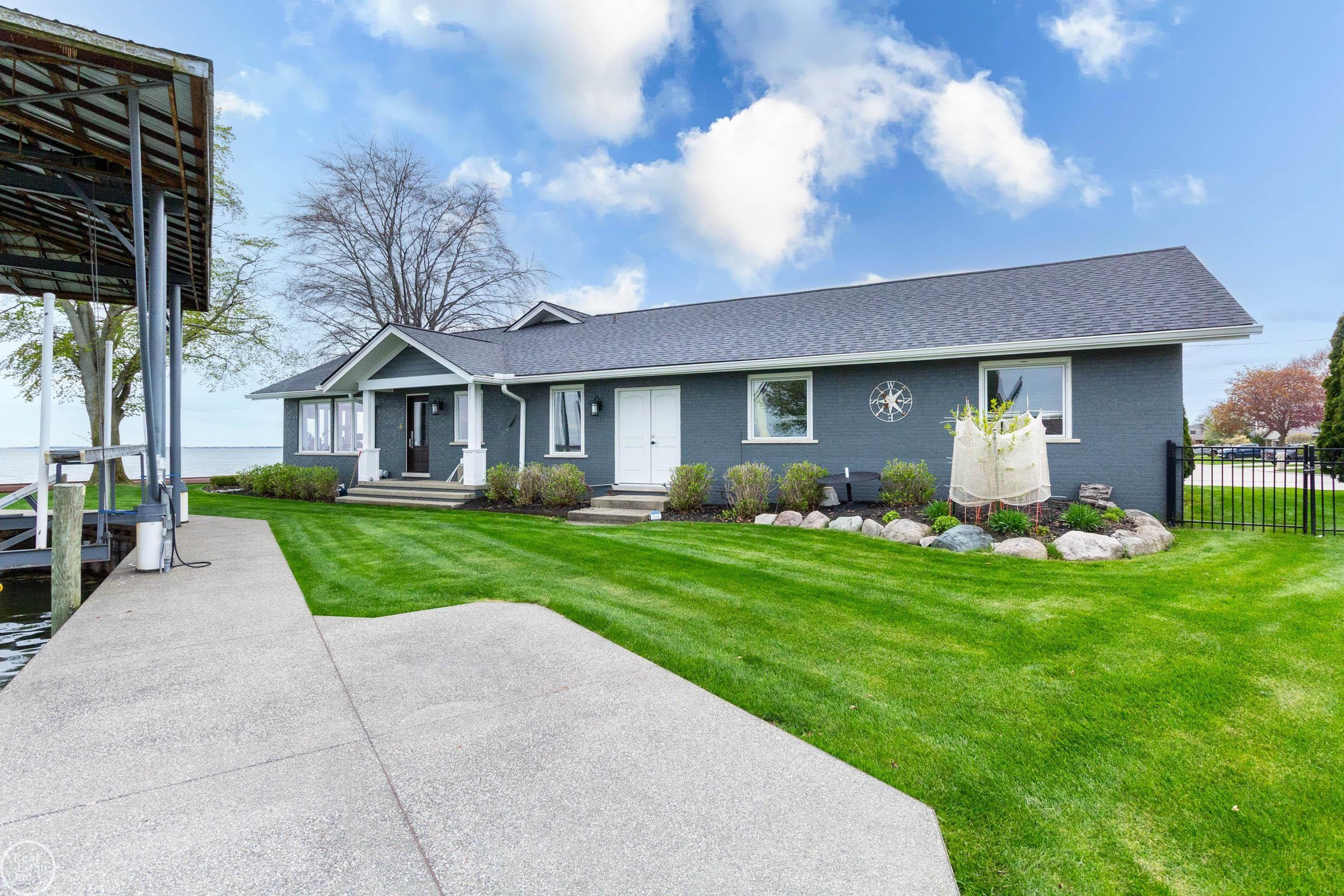 29303 S Seaway Court, MI — Photo 15