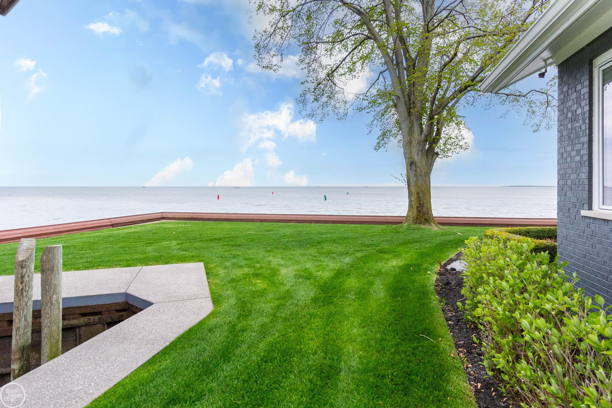 29303 S Seaway Court, MI — Photo 16