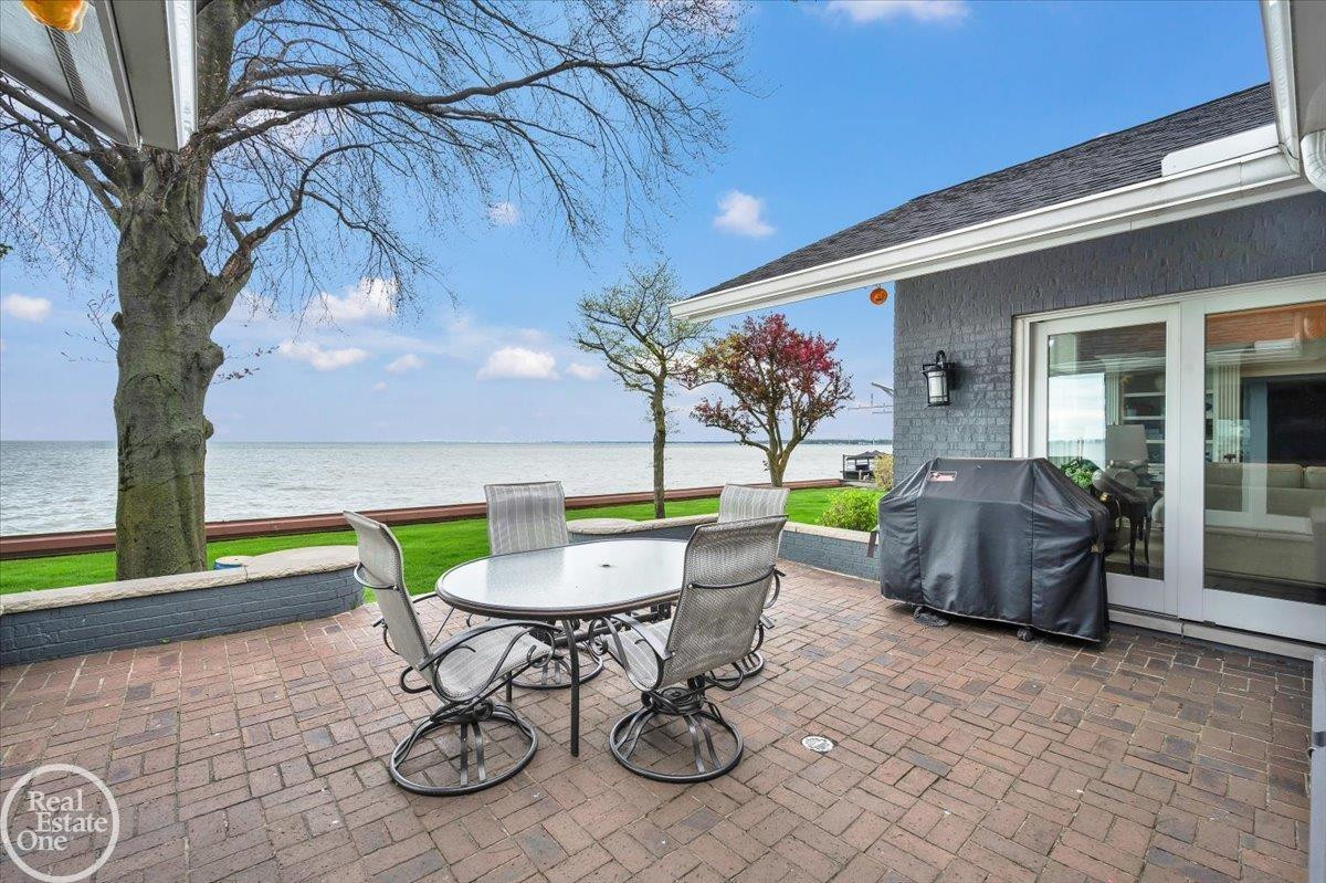 29303 S Seaway Court, MI — Photo 20