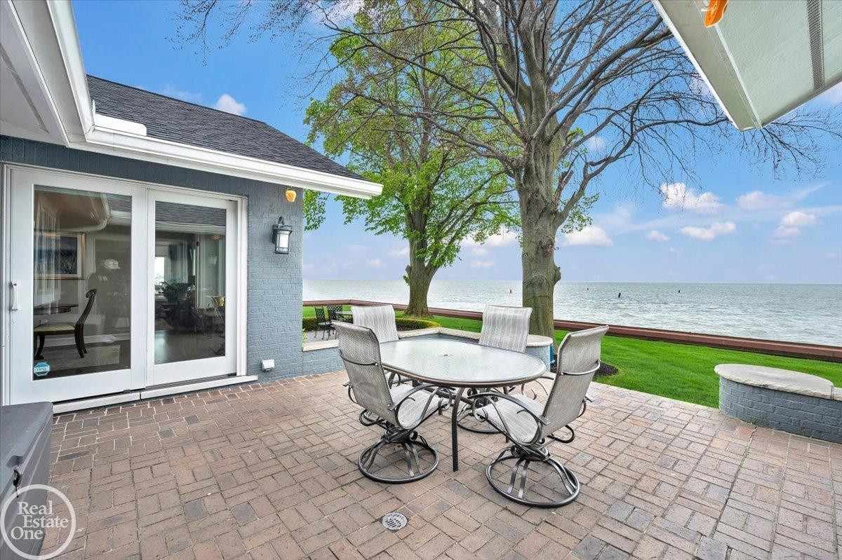 29303 S Seaway Court, MI — Photo 21