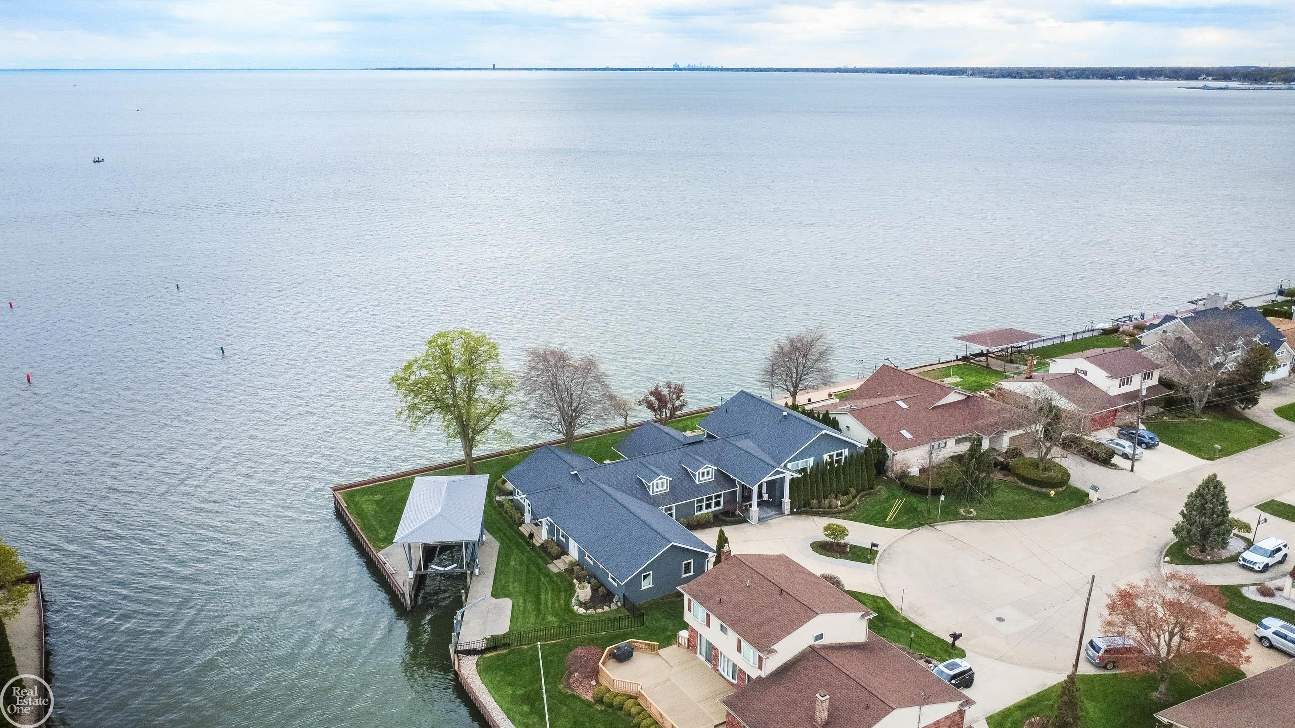 29303 S Seaway Court, MI — Photo 26