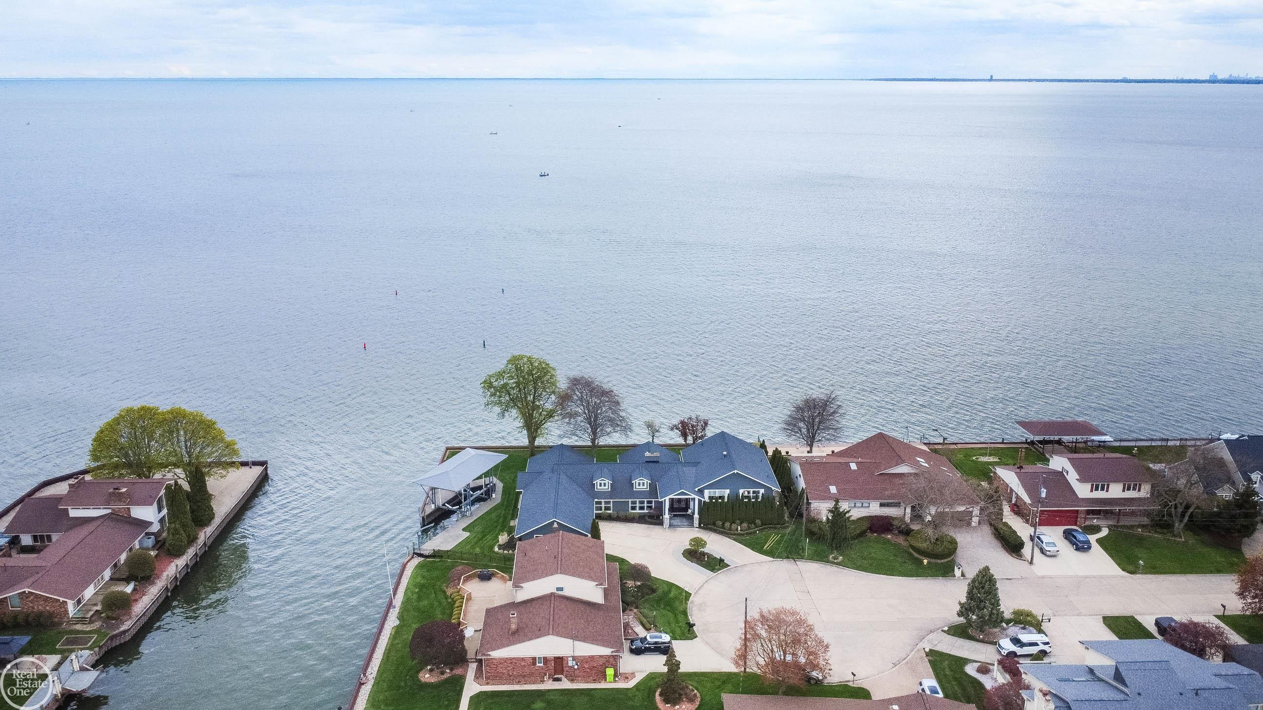 29303 S Seaway Court, MI — Photo 27