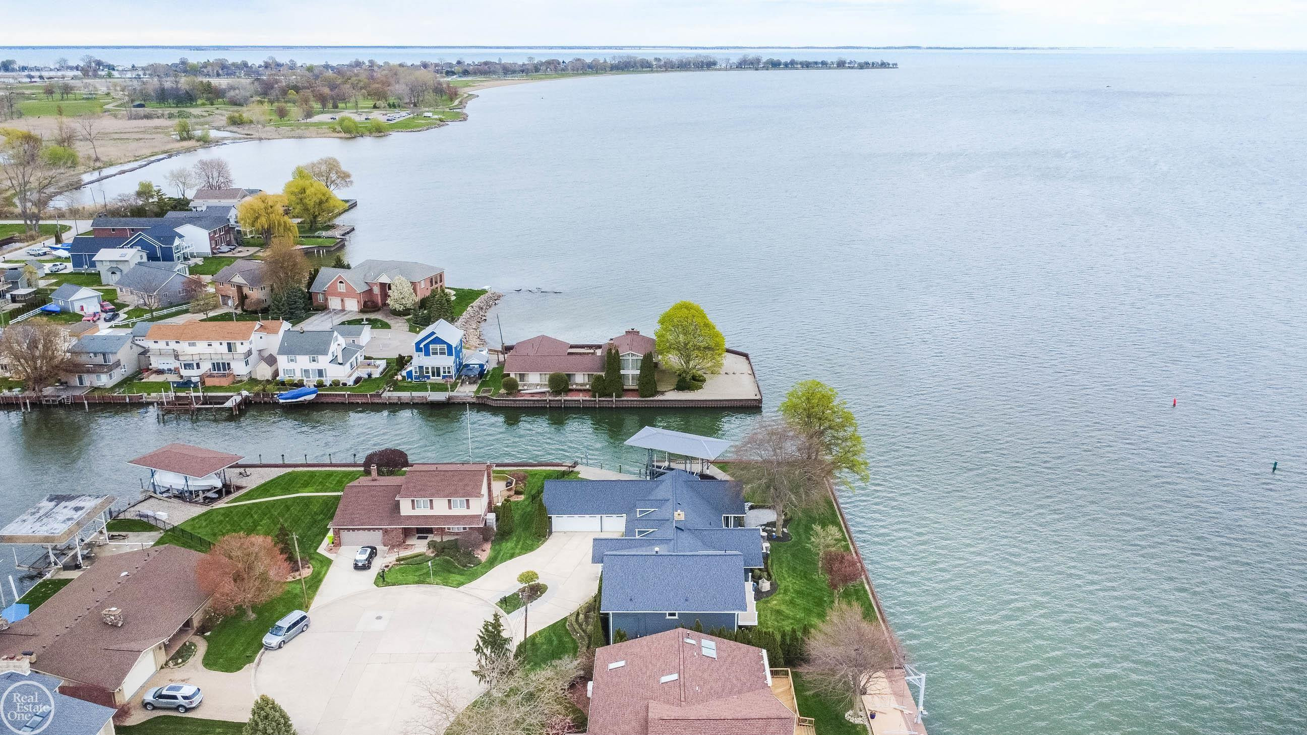29303 S Seaway Court, MI — Photo 29