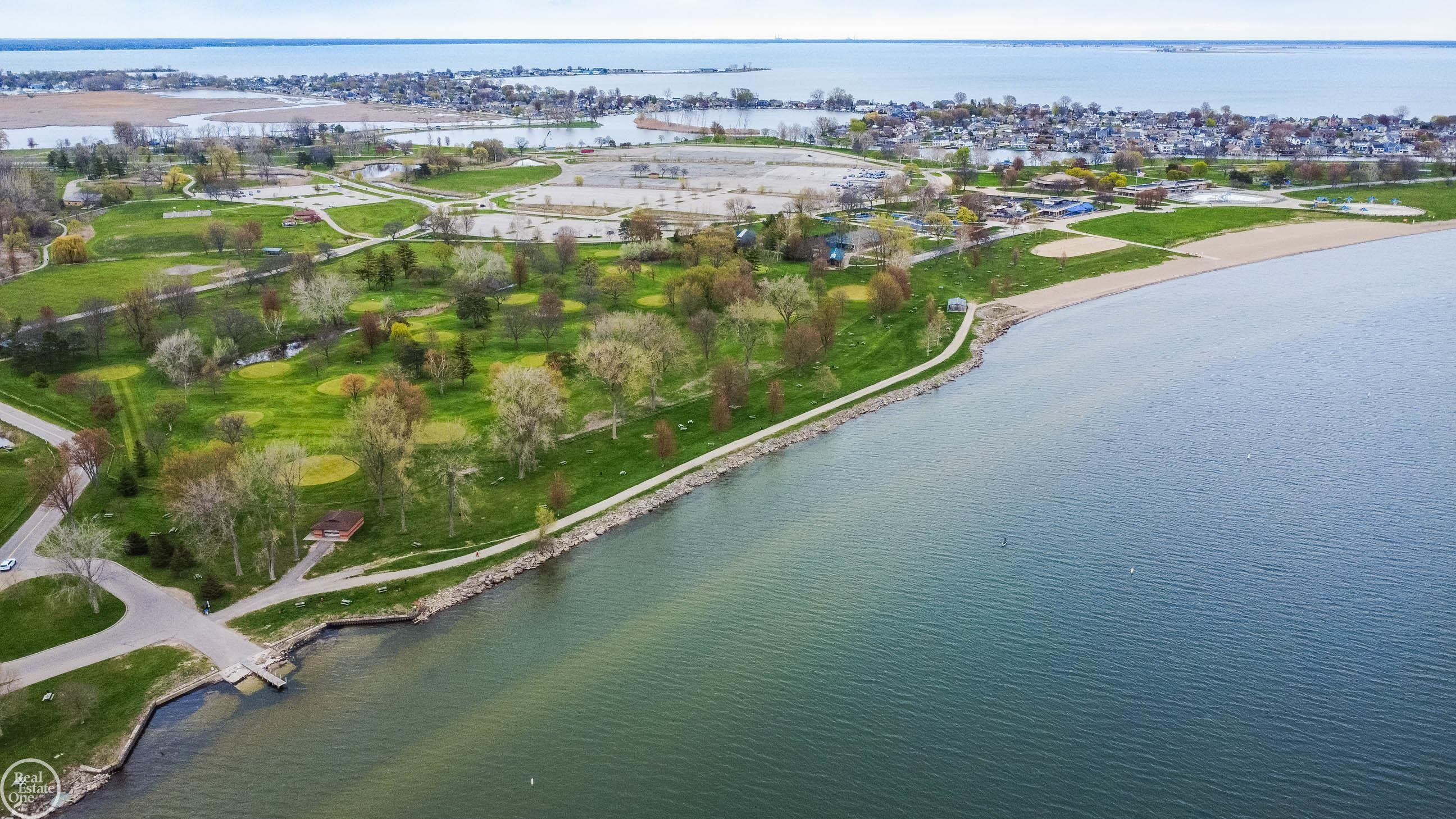 29303 S Seaway Court, MI — Photo 38