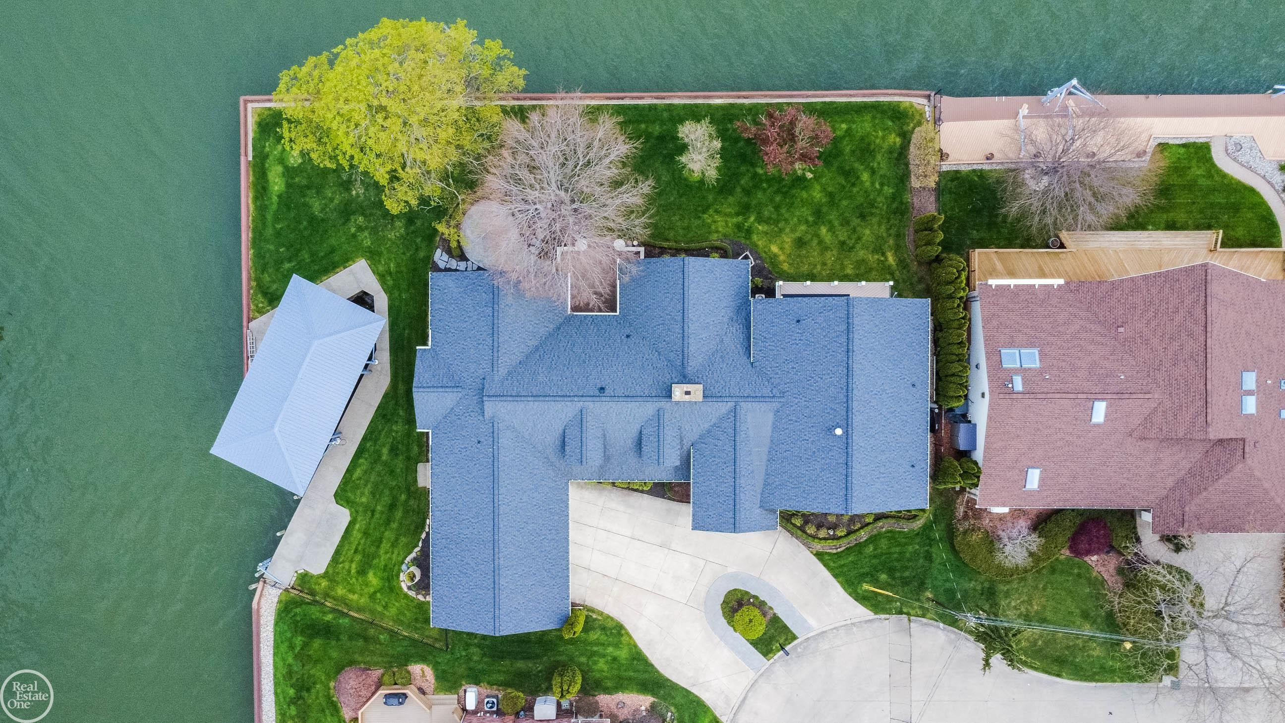 29303 S Seaway Court, MI — Photo 40