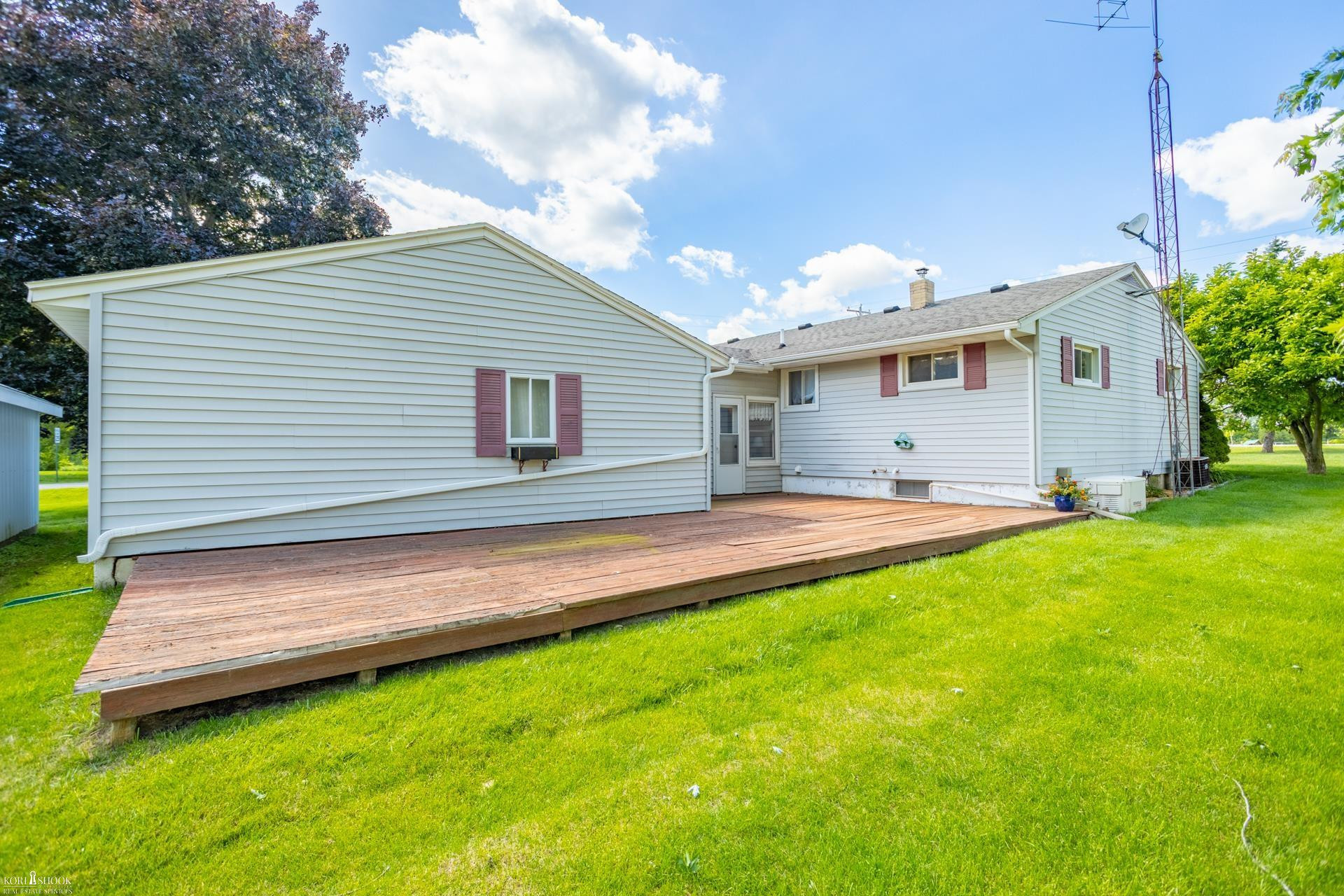9960 E Newburg Road, Durand, MI 48429 — Photo 19