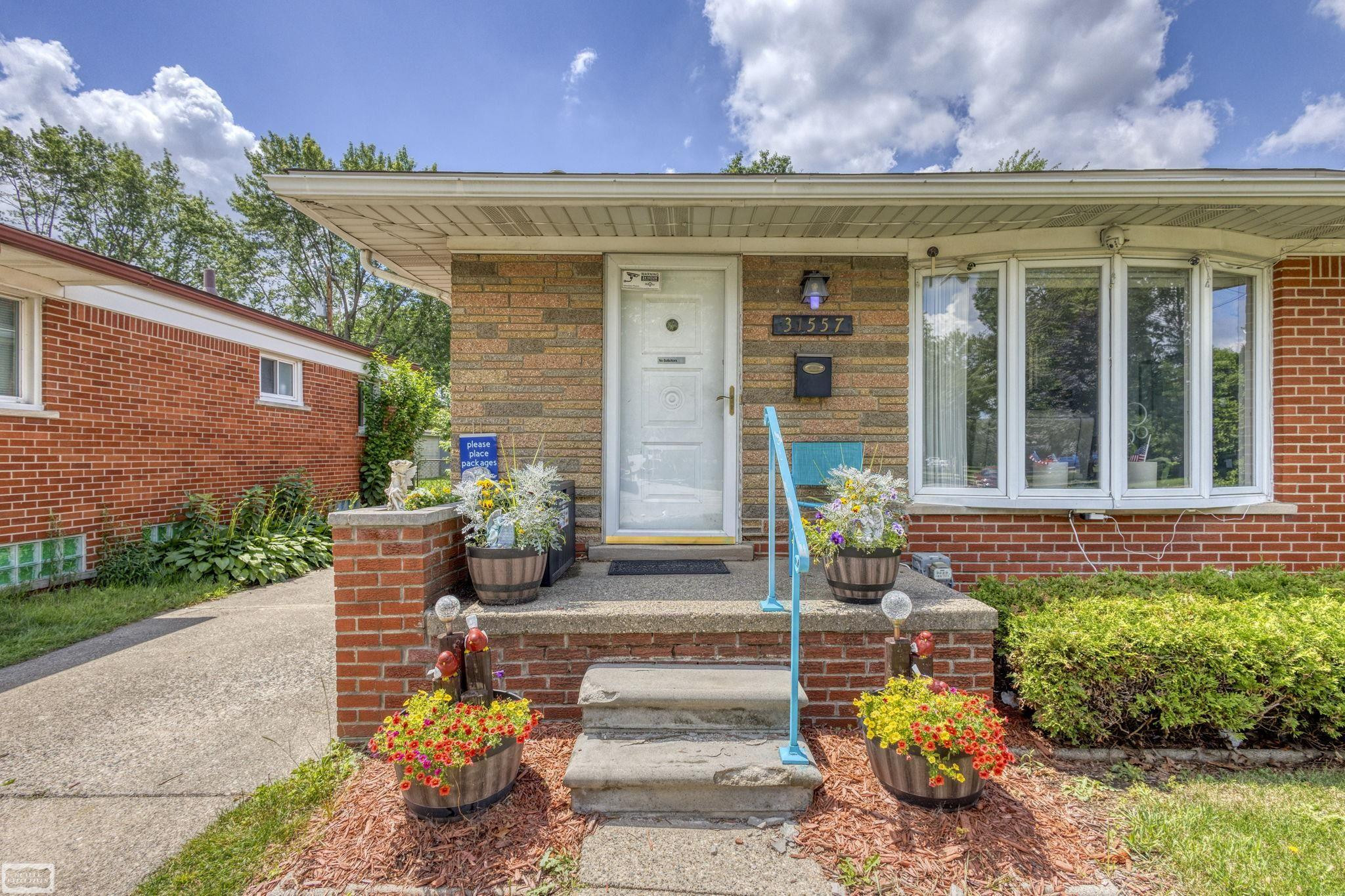31557 Kelly Road, Fraser, MI 48026 — Photo 4