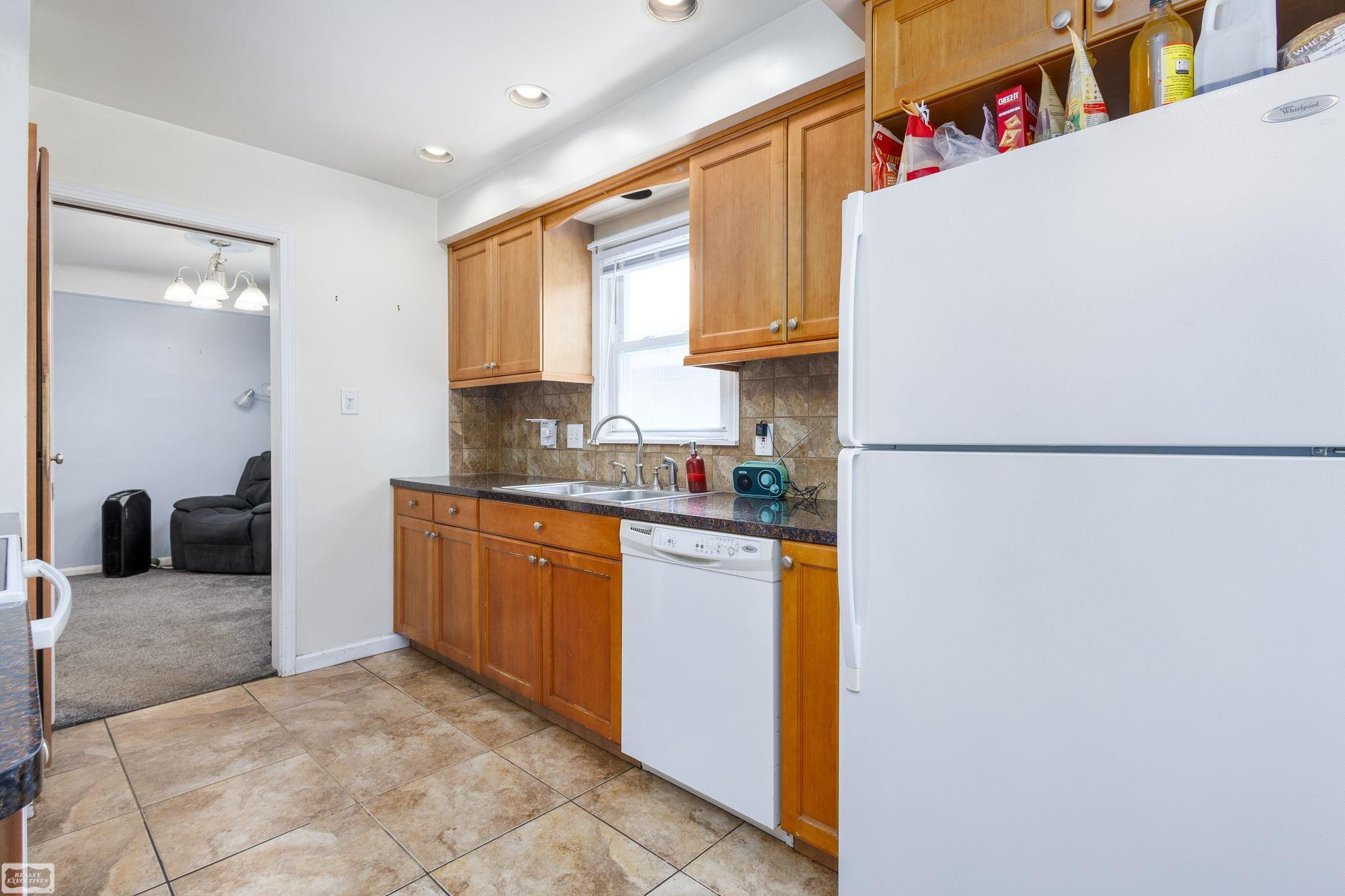 31557 Kelly Road, Fraser, MI 48026 — Photo 10