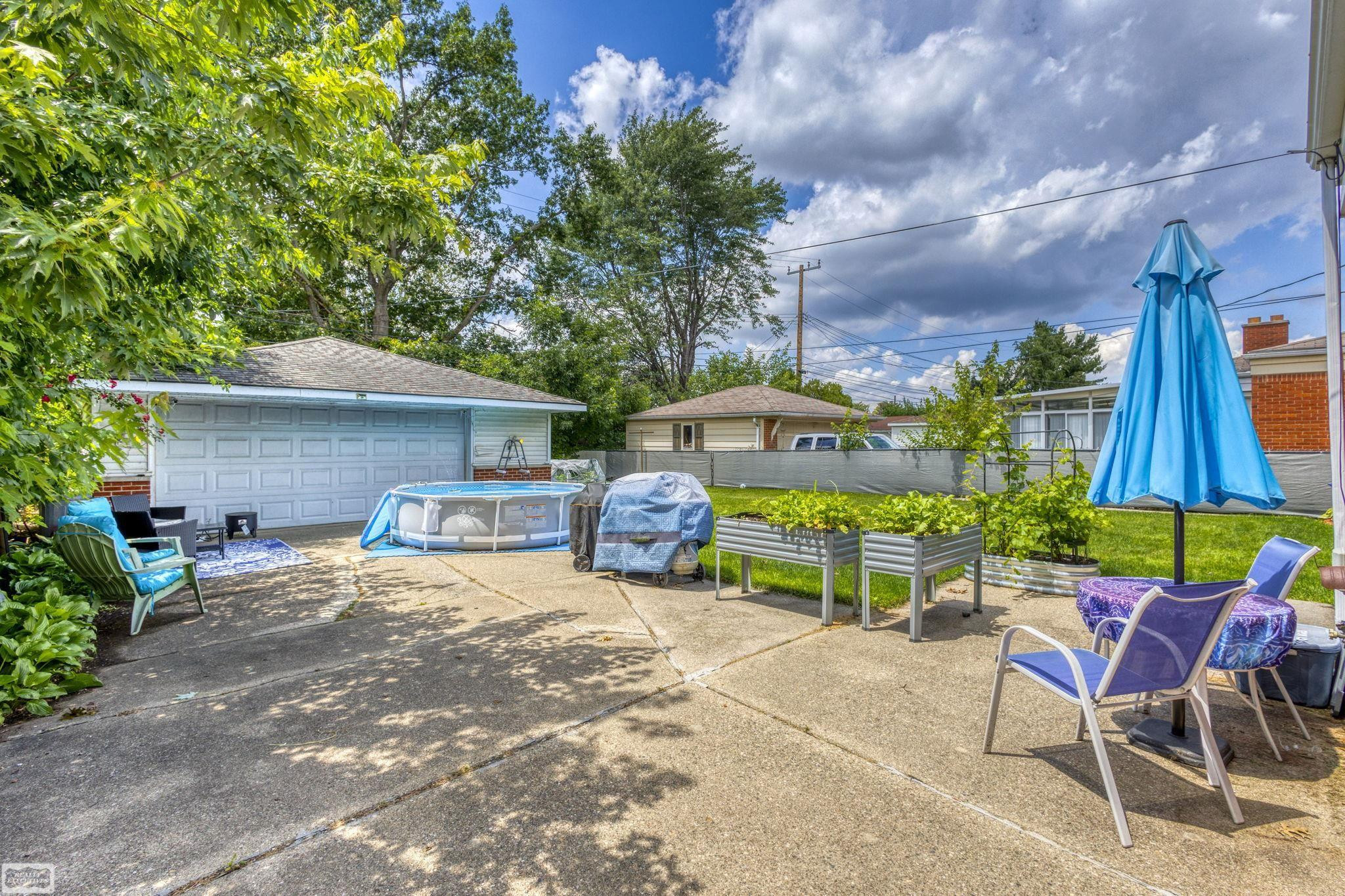 31557 Kelly Road, Fraser, MI 48026 — Photo 21