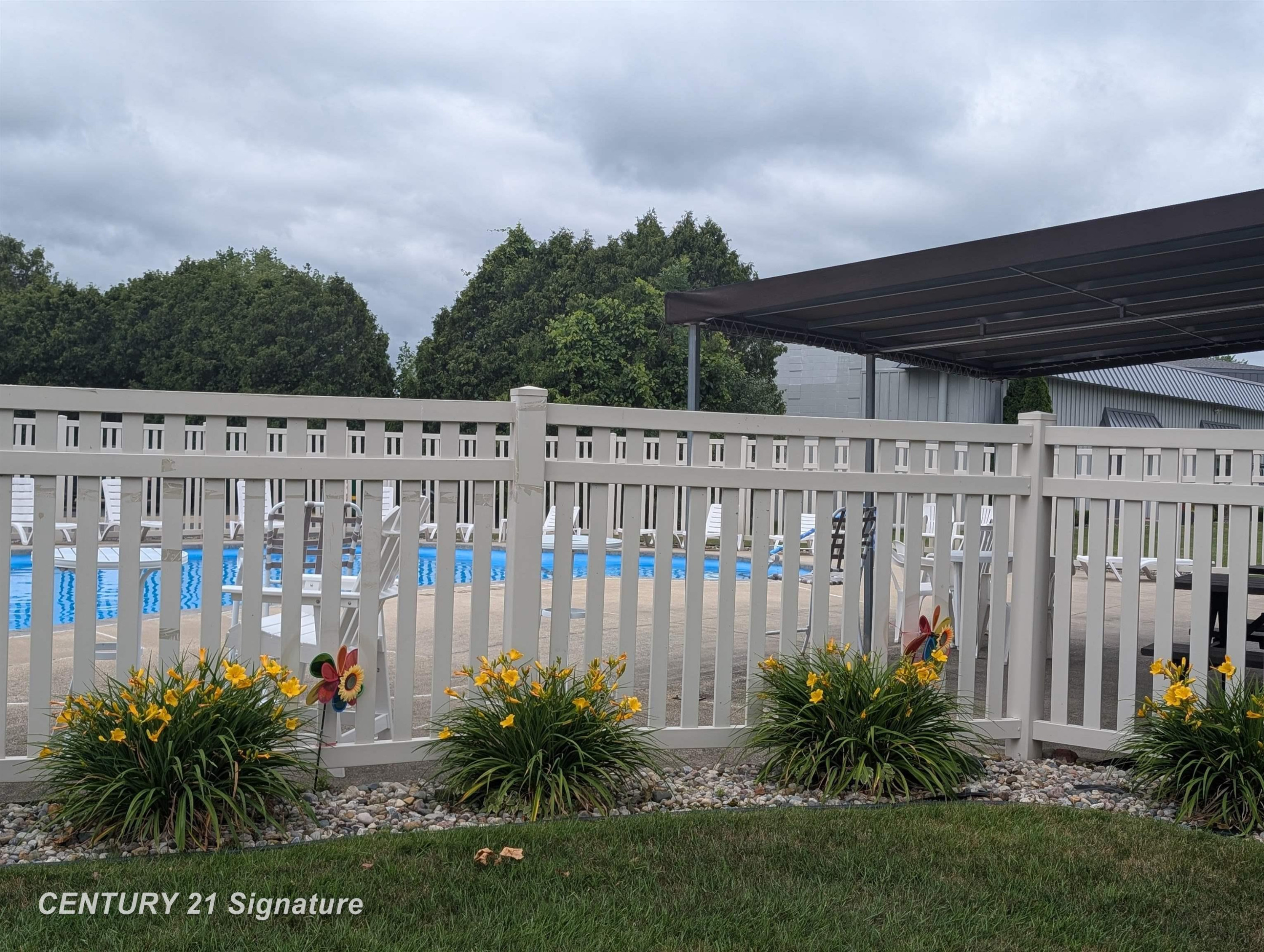 6121 Western Drive, 56, Saginaw, MI 48638 — Photo 13