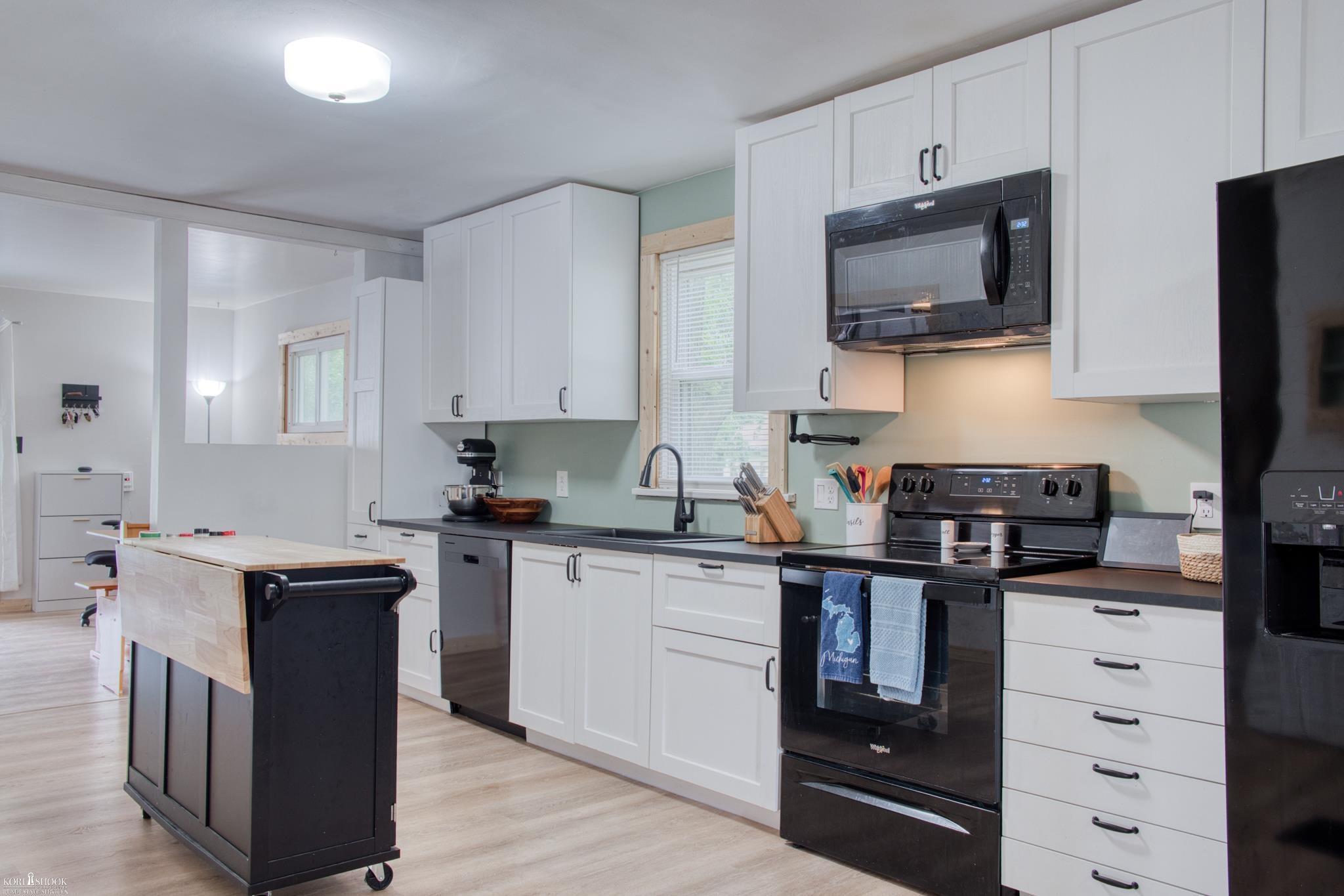 301 Ferry Street, Corunna, MI 48817 — Photo 2