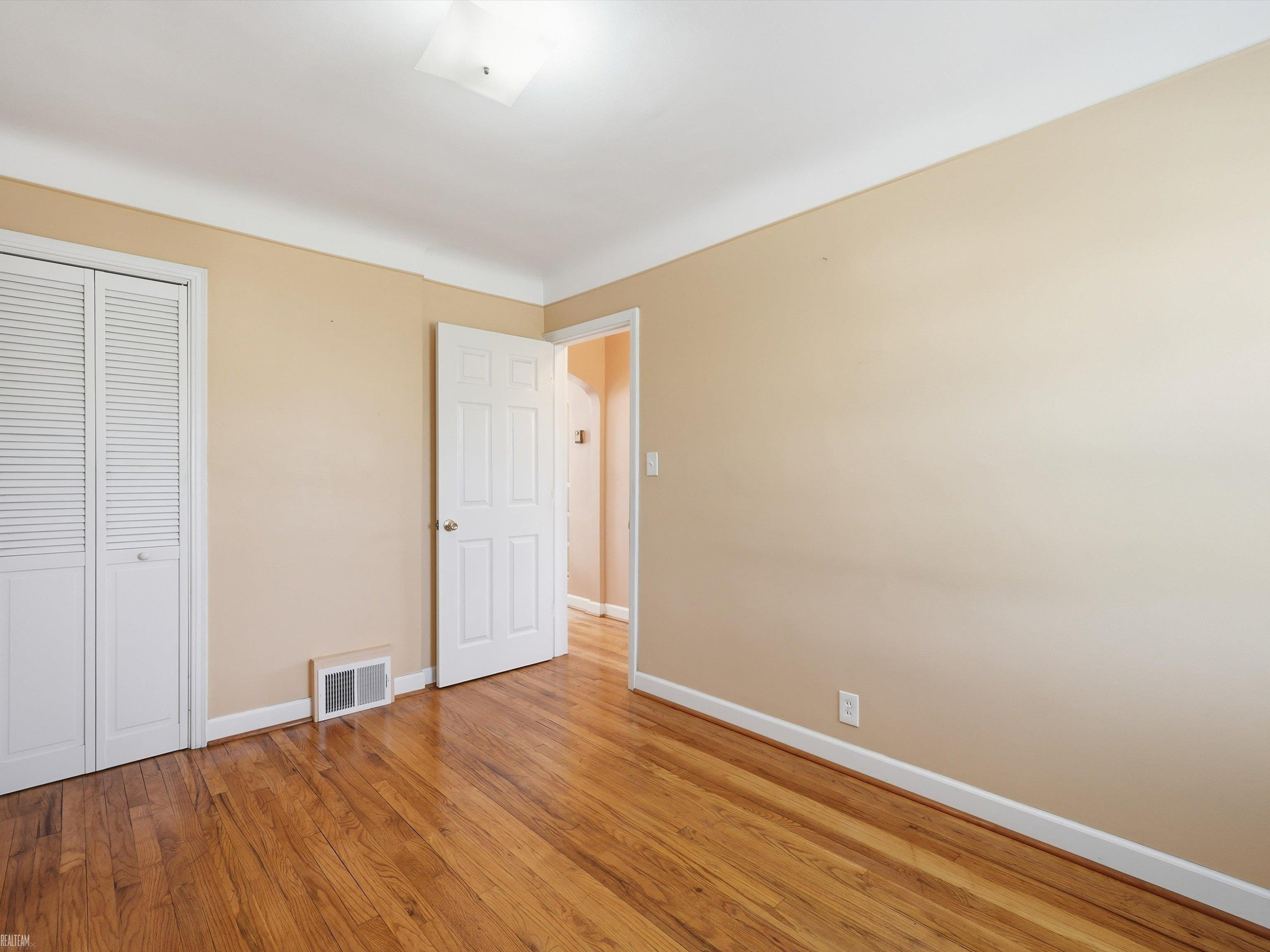 4466 18 1/2 Mile Road, Sterling Heights, MI 48314 — Photo 10