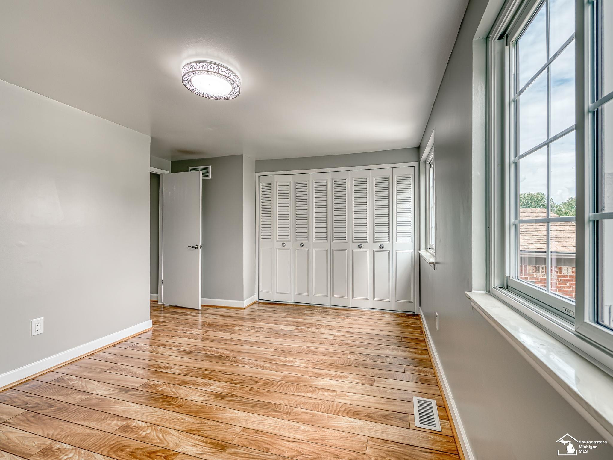 25837 Badger Street, Flat Rock, MI 48134 — Photo 5