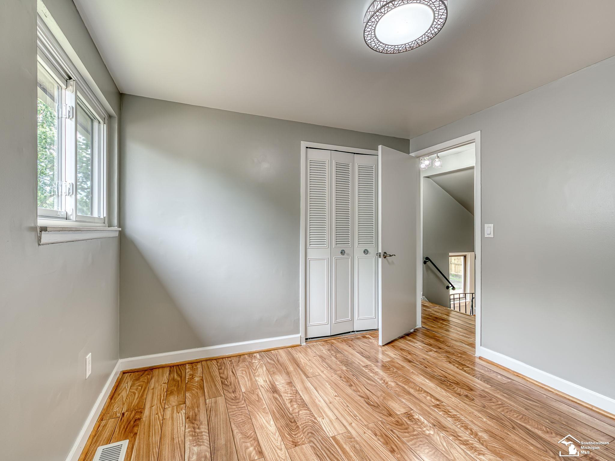 25837 Badger Street, Flat Rock, MI 48134 — Photo 9