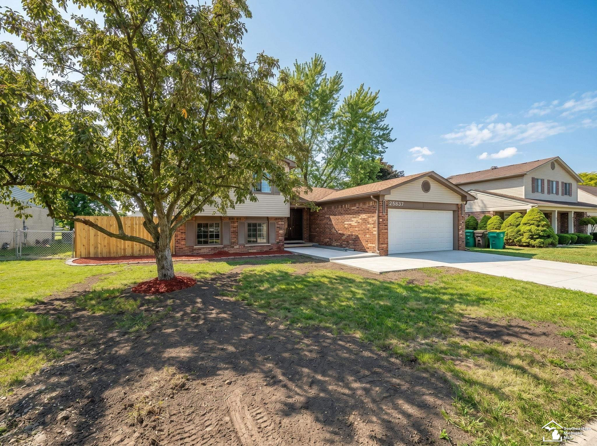25837 Badger Street, Flat Rock, MI 48134 — Photo 45