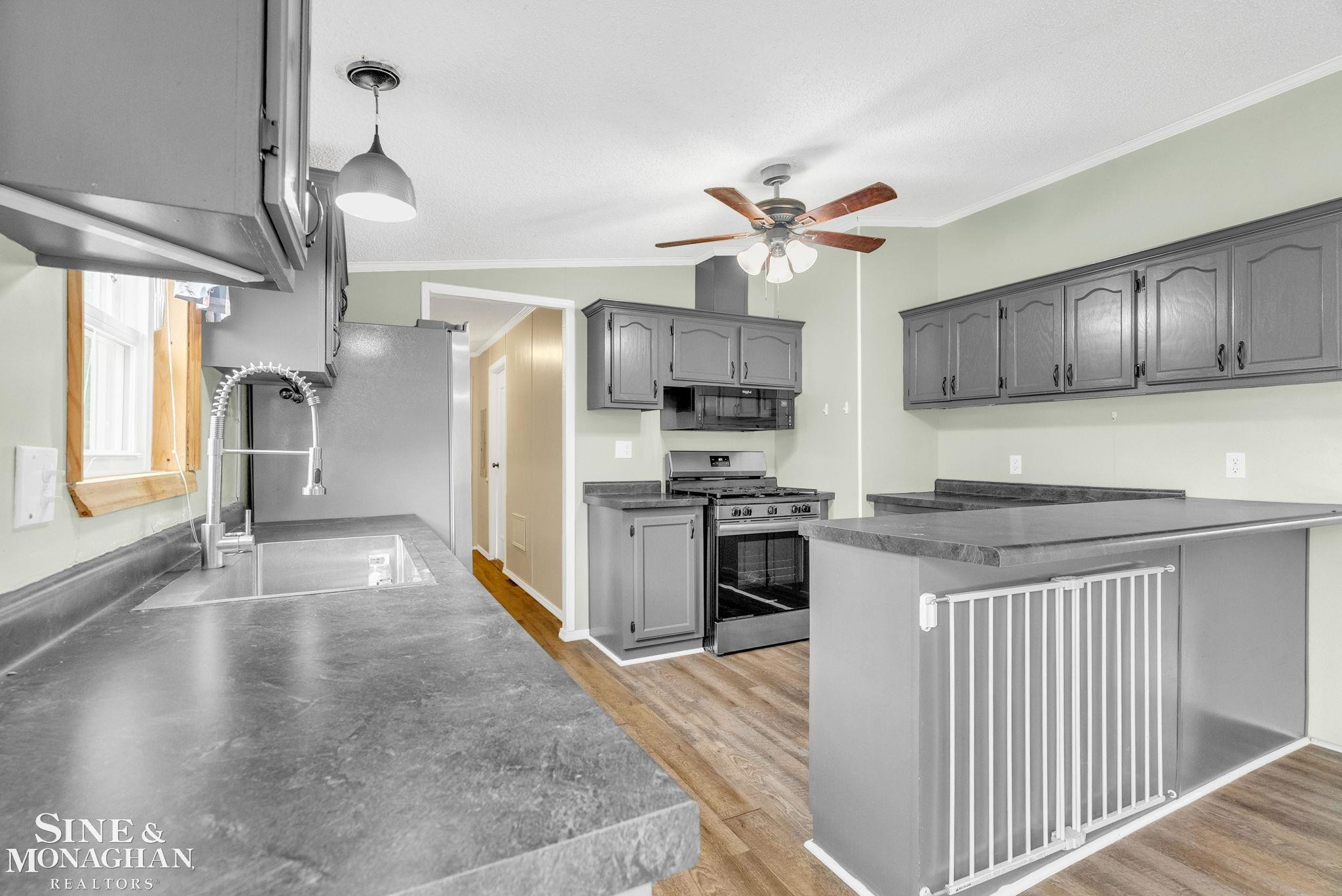 433 N Howard Street, Croswell, MI 48422 — Photo 10