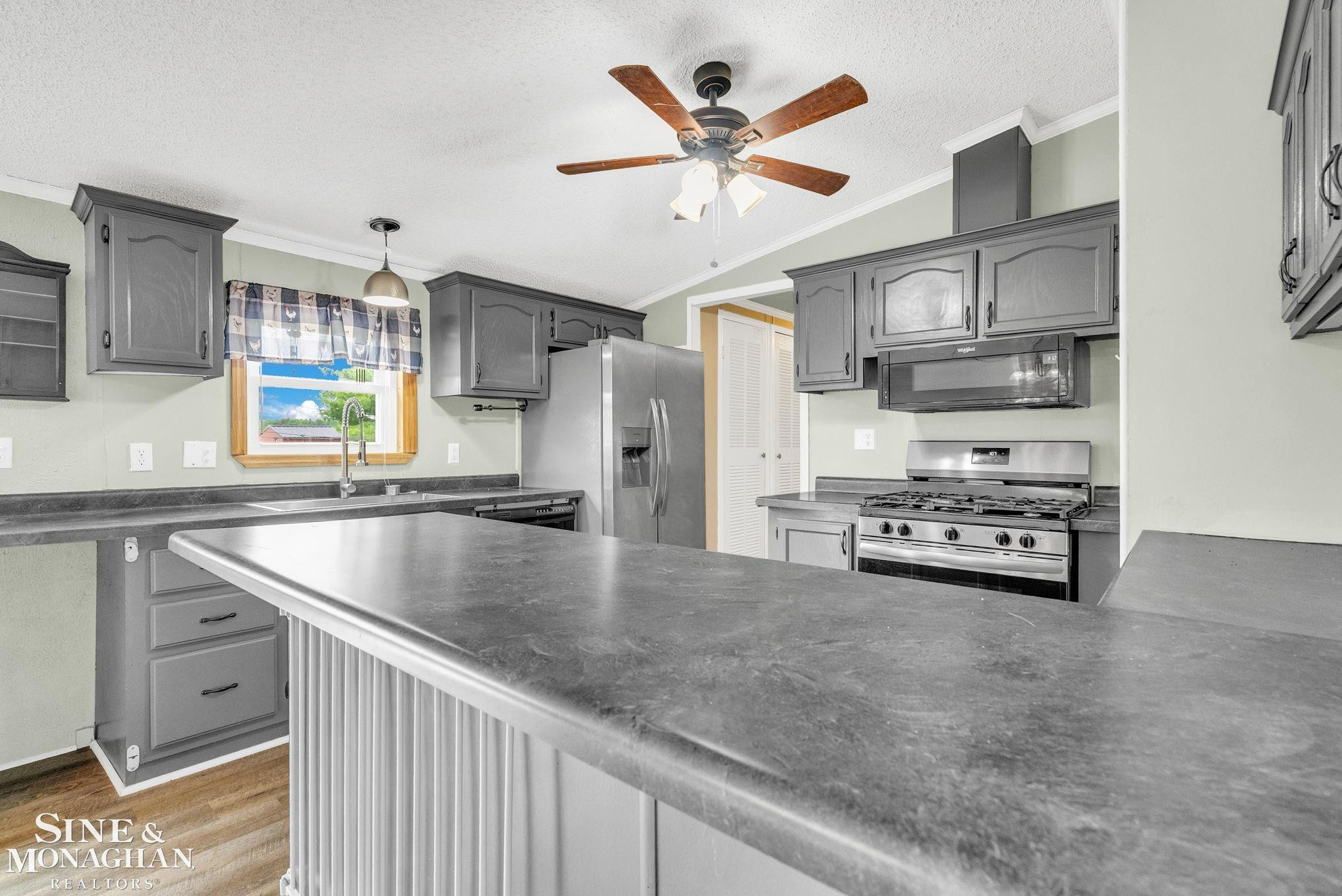 433 N Howard Street, Croswell, MI 48422 — Photo 12