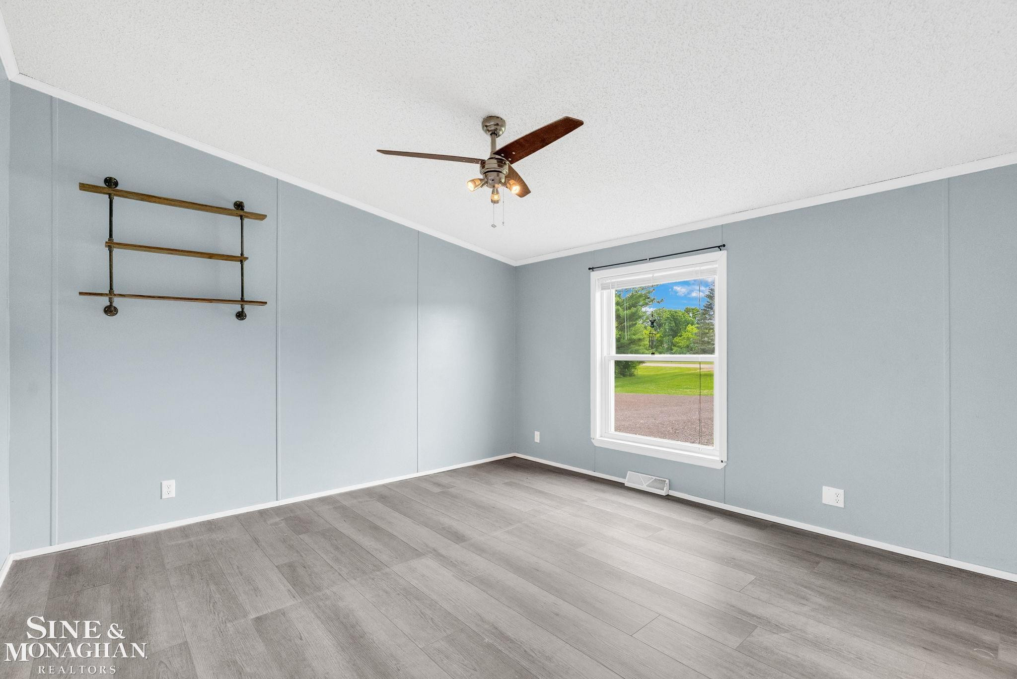 433 N Howard Street, Croswell, MI 48422 — Photo 16