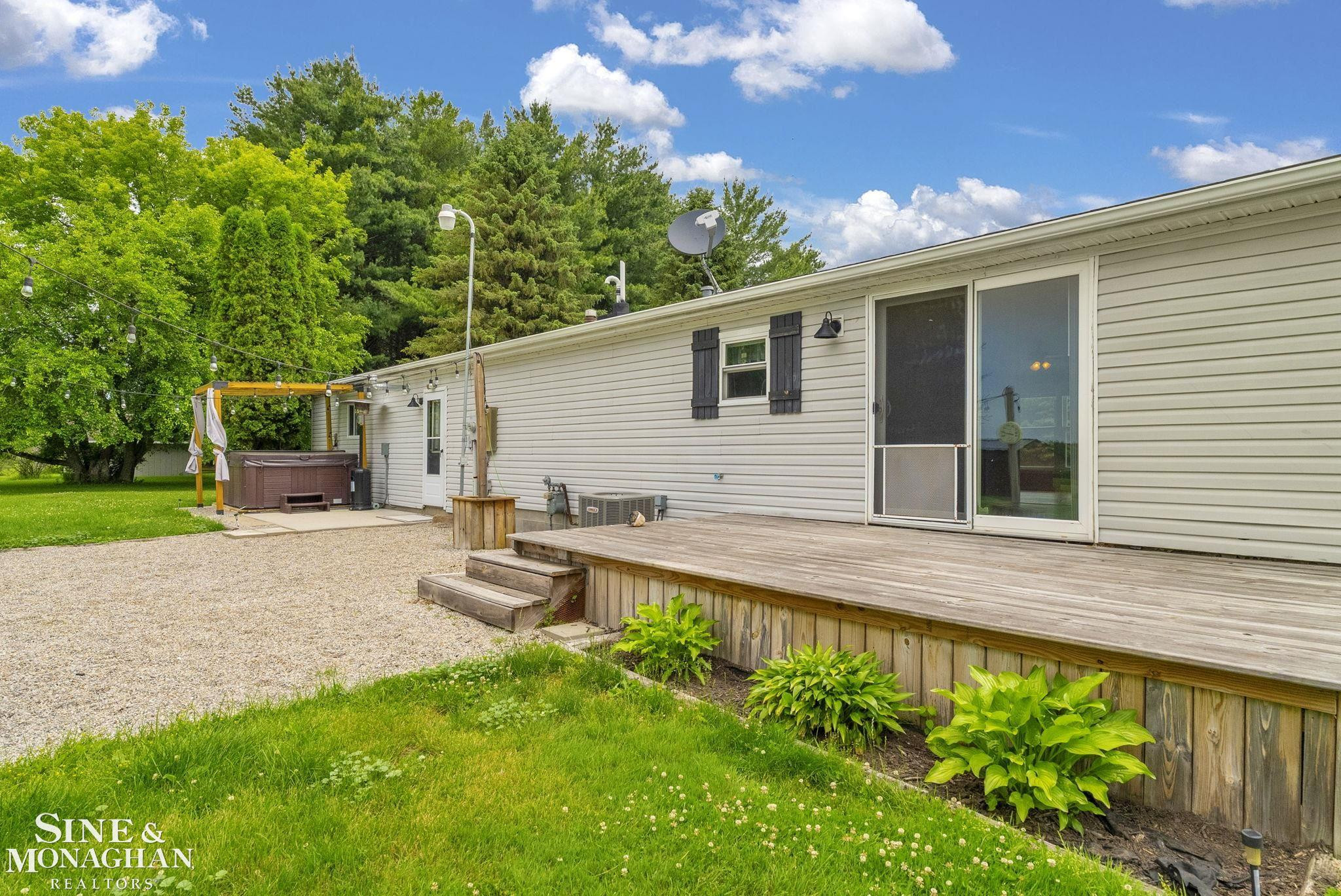 433 N Howard Street, Croswell, MI 48422 — Photo 33